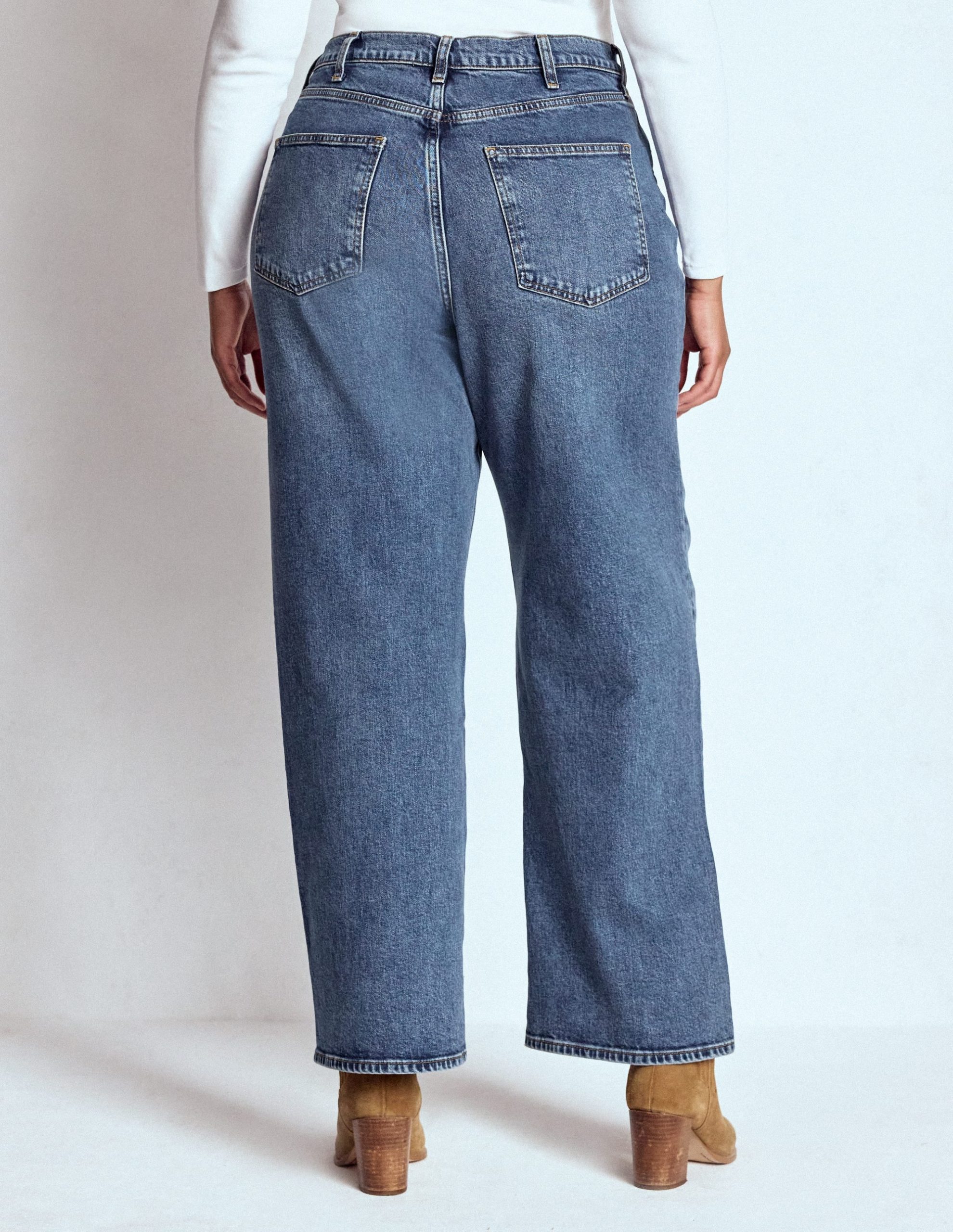 High Rise Column Leg Jeans-Mid Vintage - Image 9