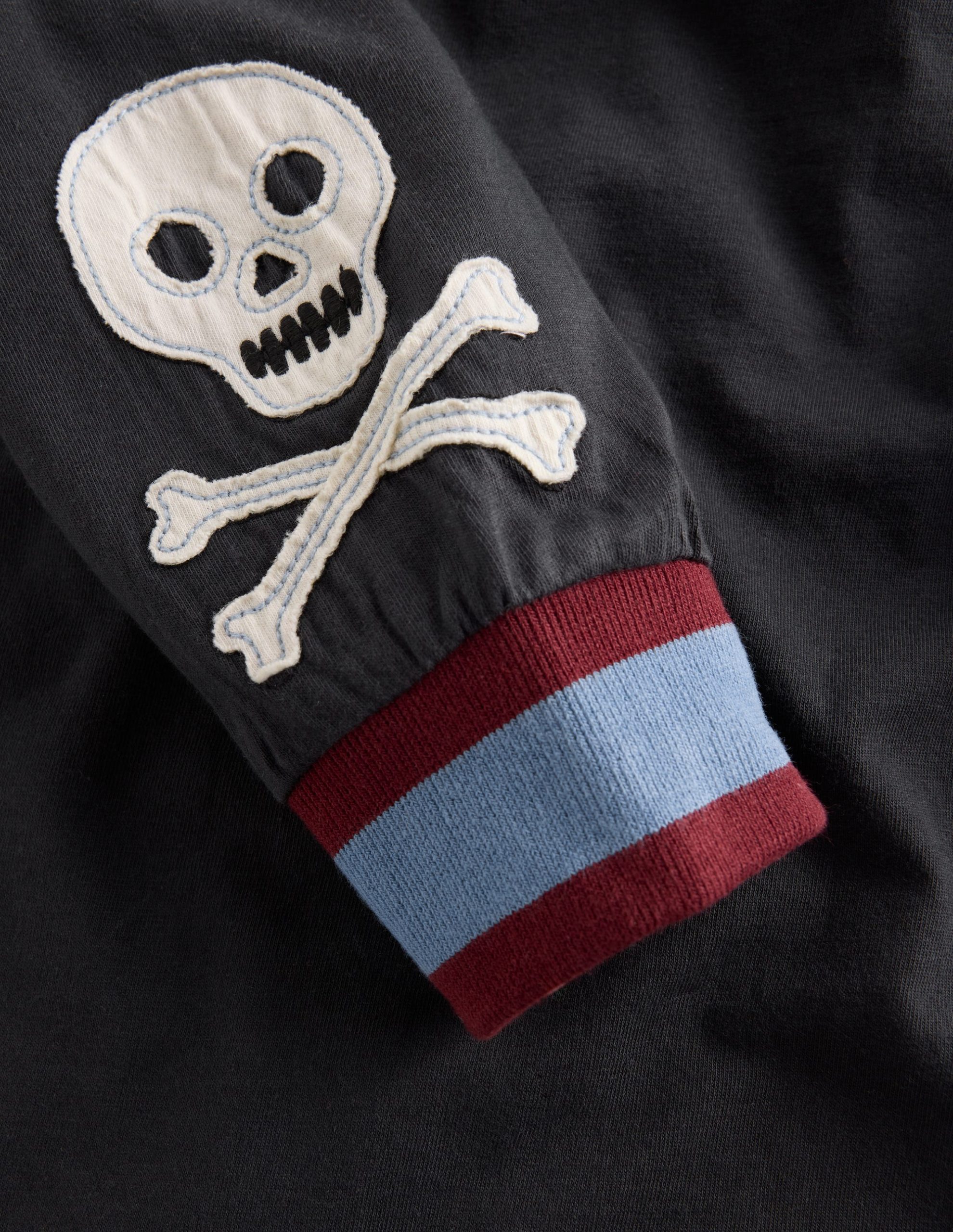 Relaxed Appliqué T-shirt-Shadow Grey Skulls - Image 5