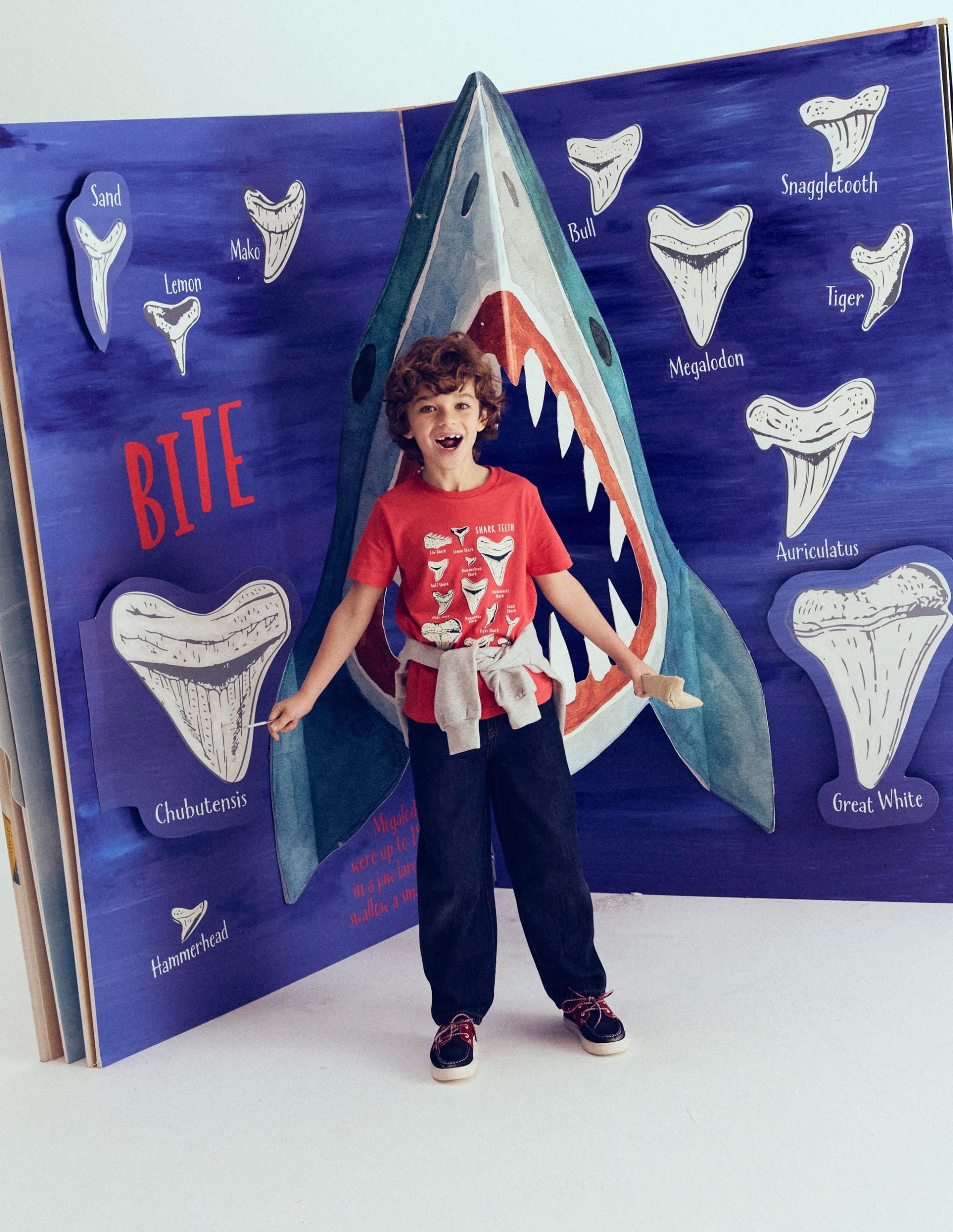 Glow-In-The-Dark T-shirt-Hot Coral Sharks Teeth - Image 4