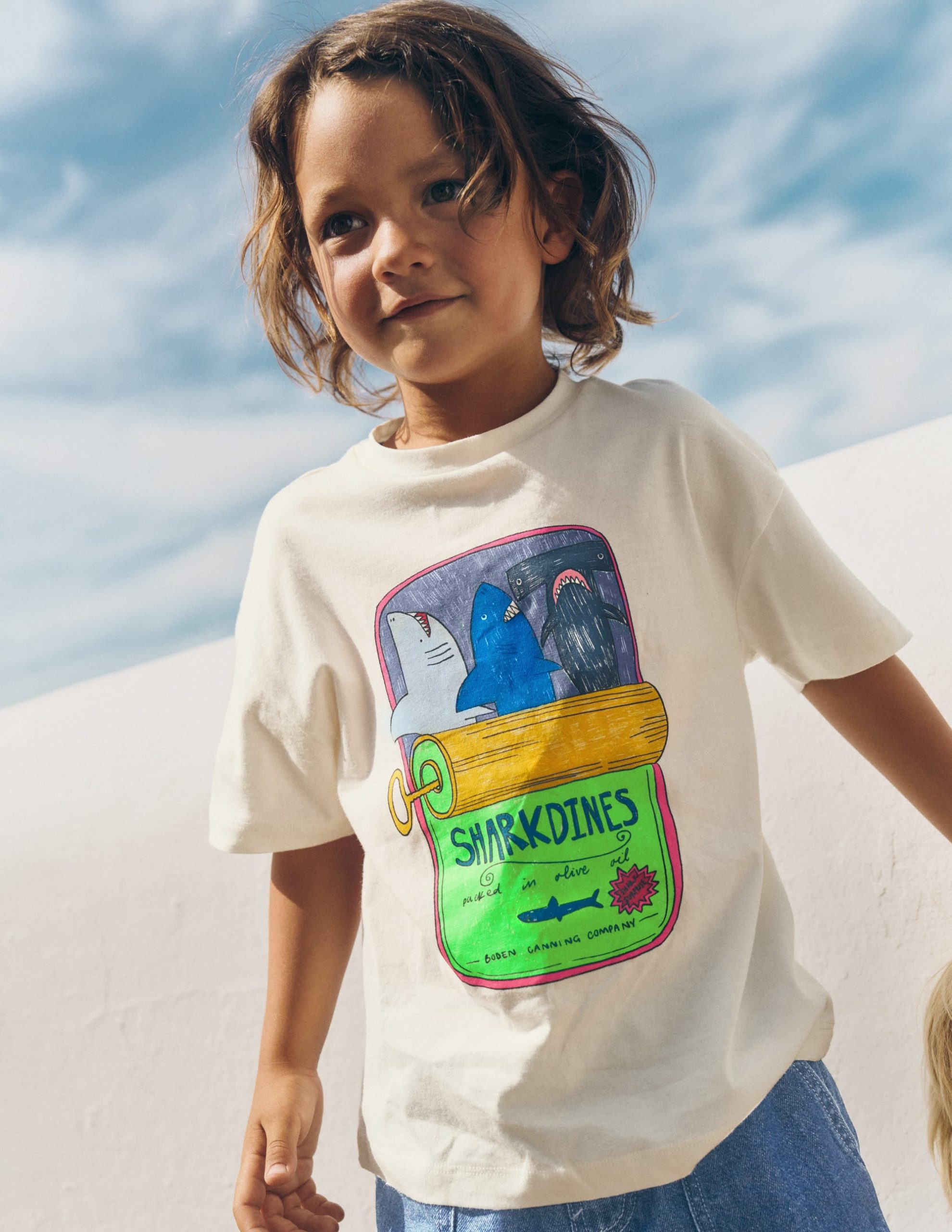 Relaxed Graphic T-shirt-Parchament Sardine Can - Image 4
