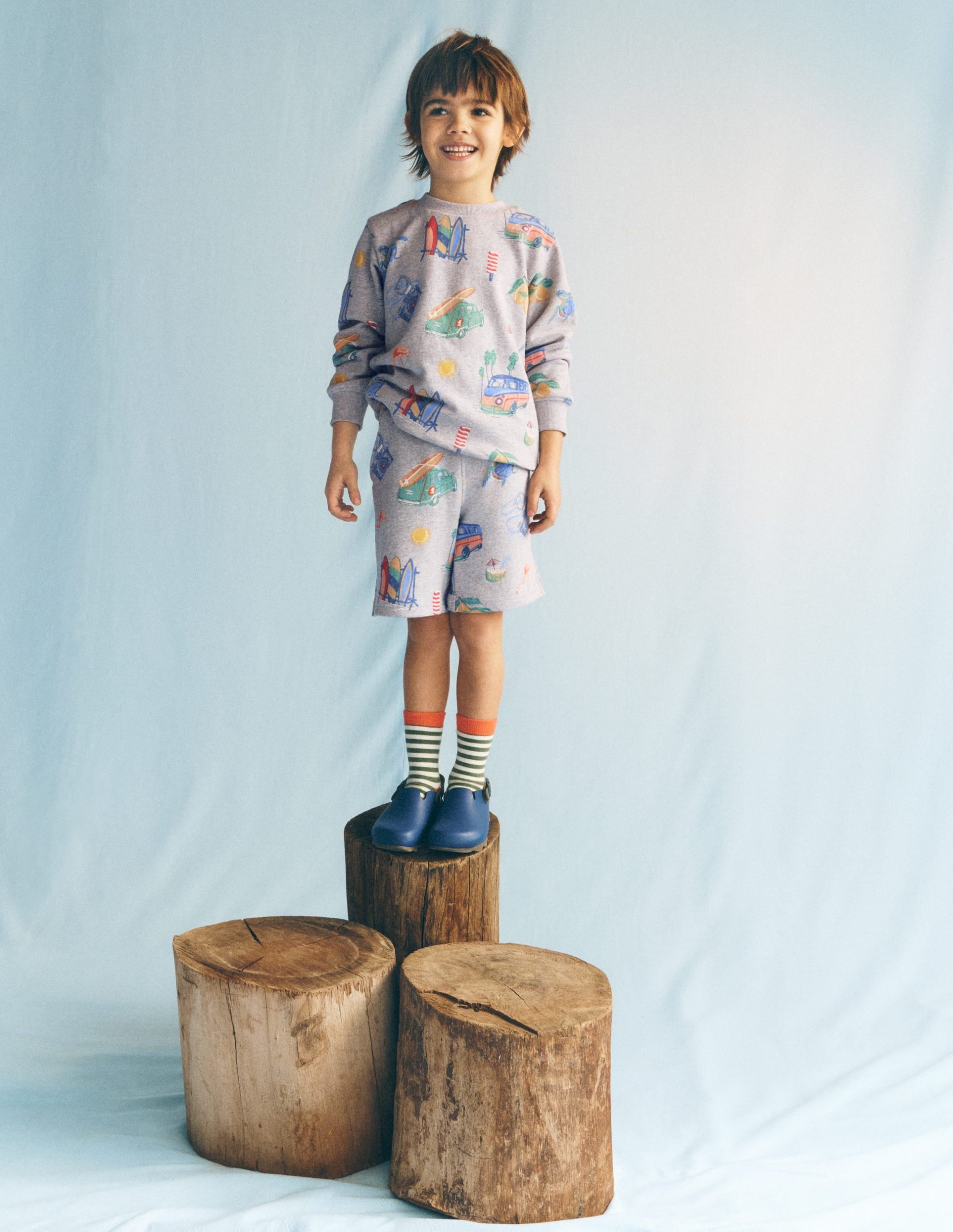 Printed Shorts-Chambray Holiday - Image 4