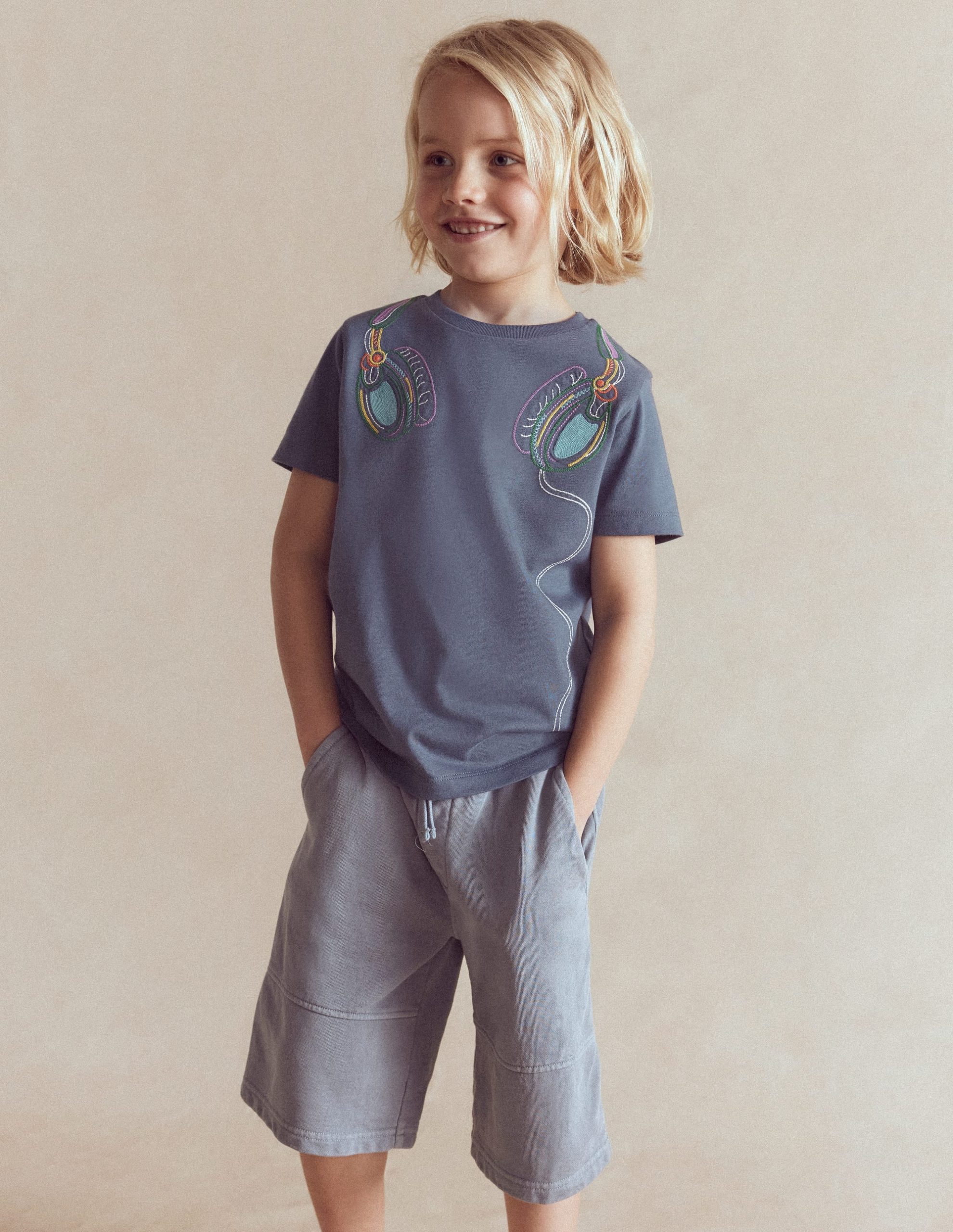 Linear Stitch T-shirt-Vintage Indigo Headphones