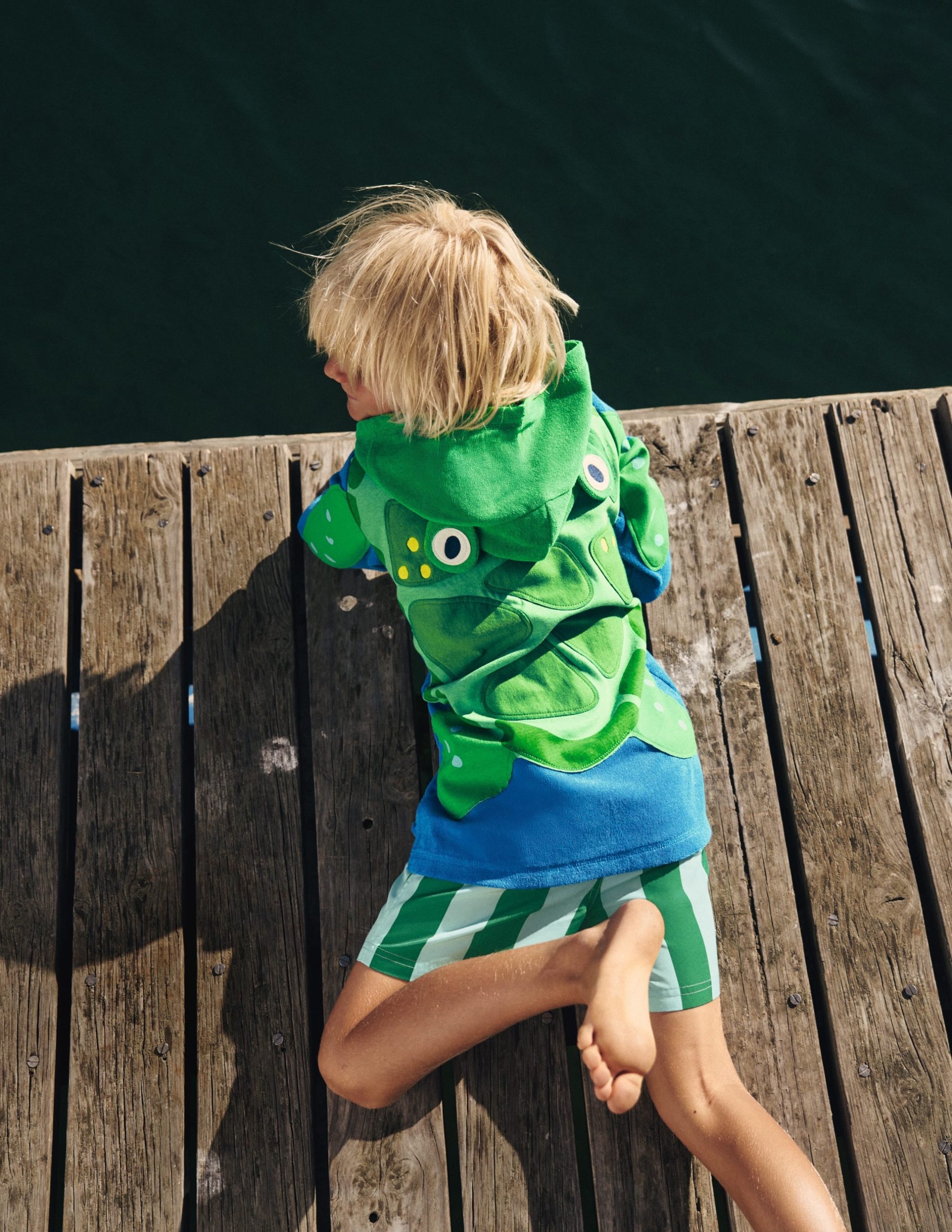 Fun Towelling Zip-up Throw On-Turtle - Image 4