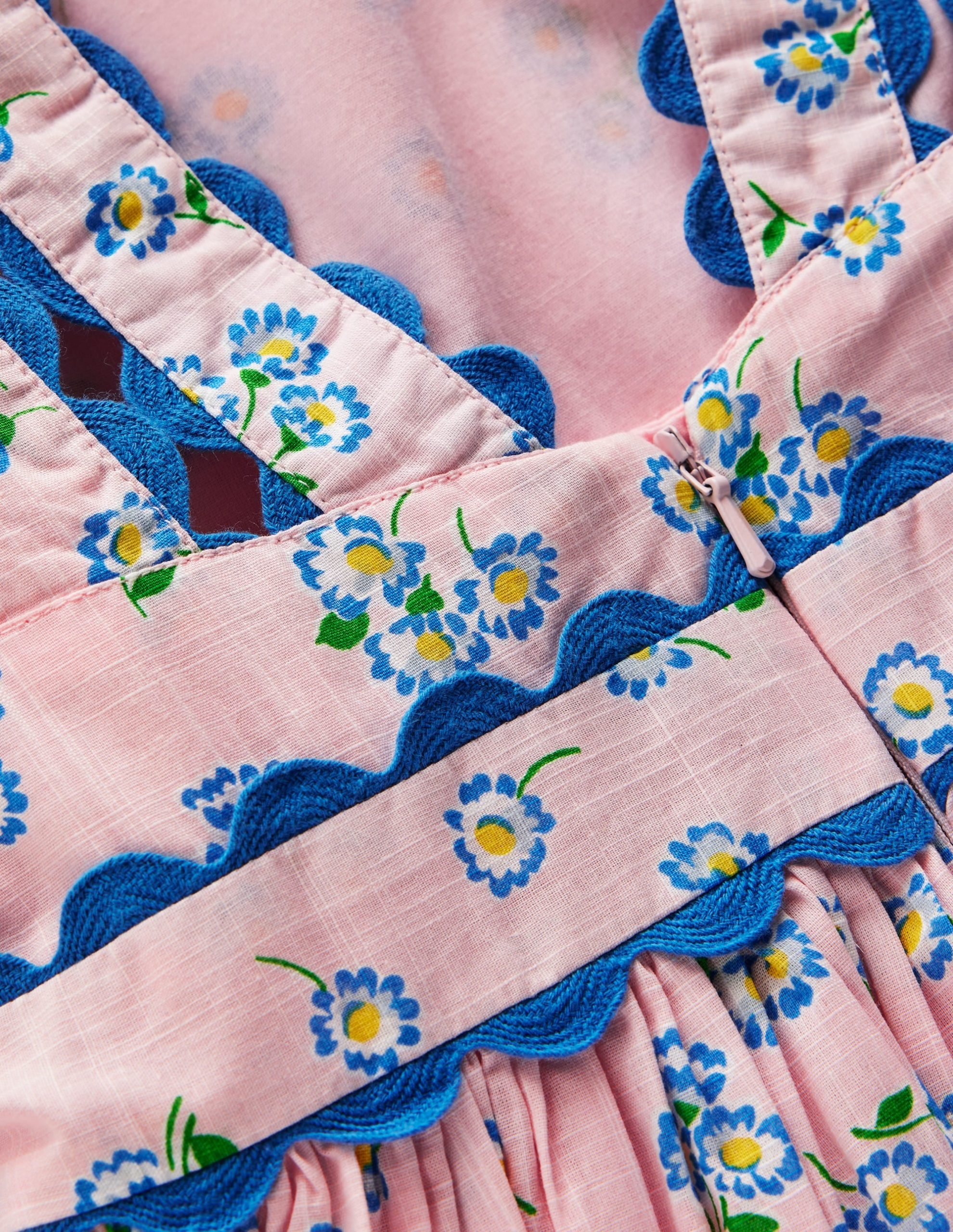 Ric Rac Trim Flutter Dress-Chalk Pink Daisy - Image 3