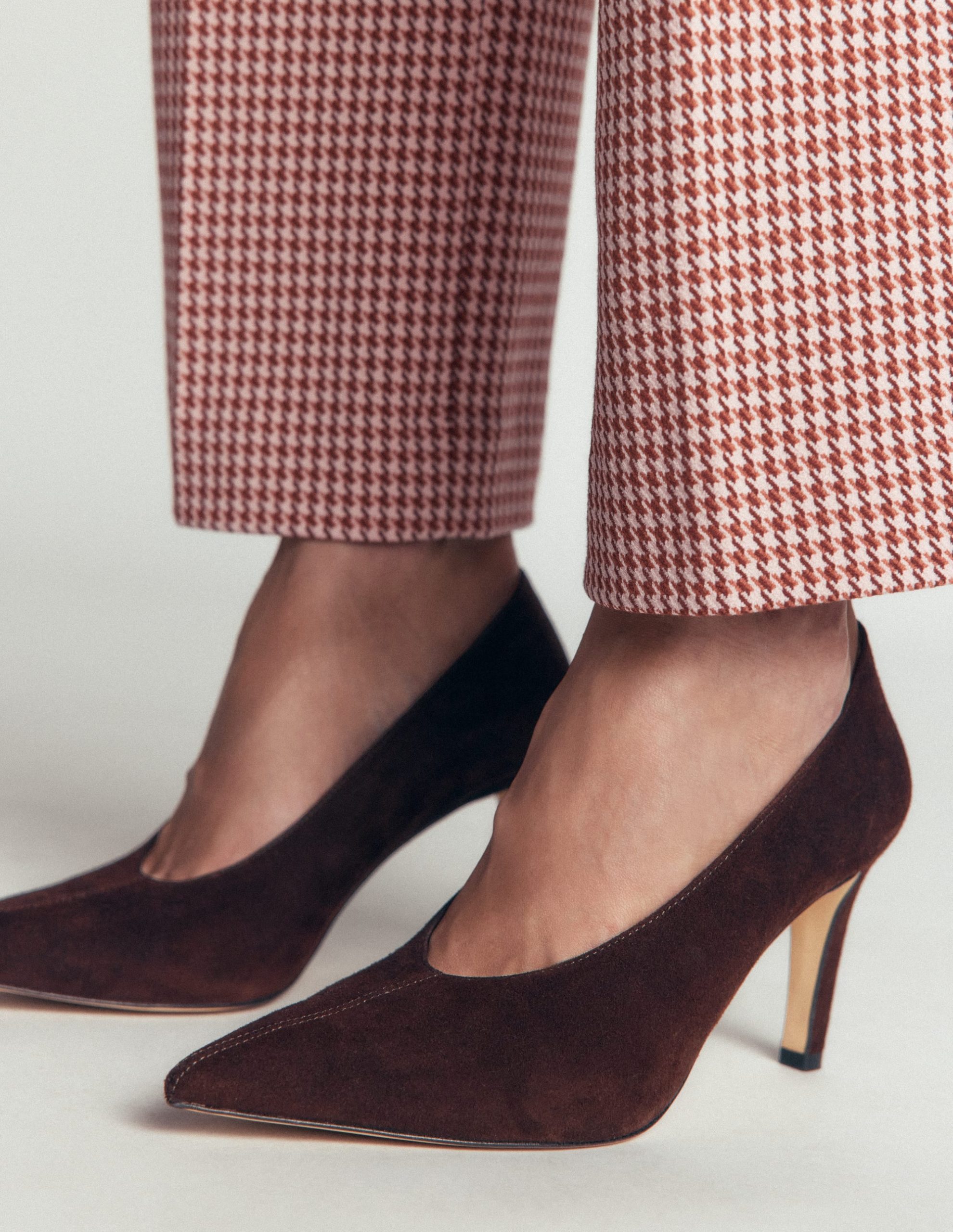 Pointed Court Shoes-Chocolate - Image 2