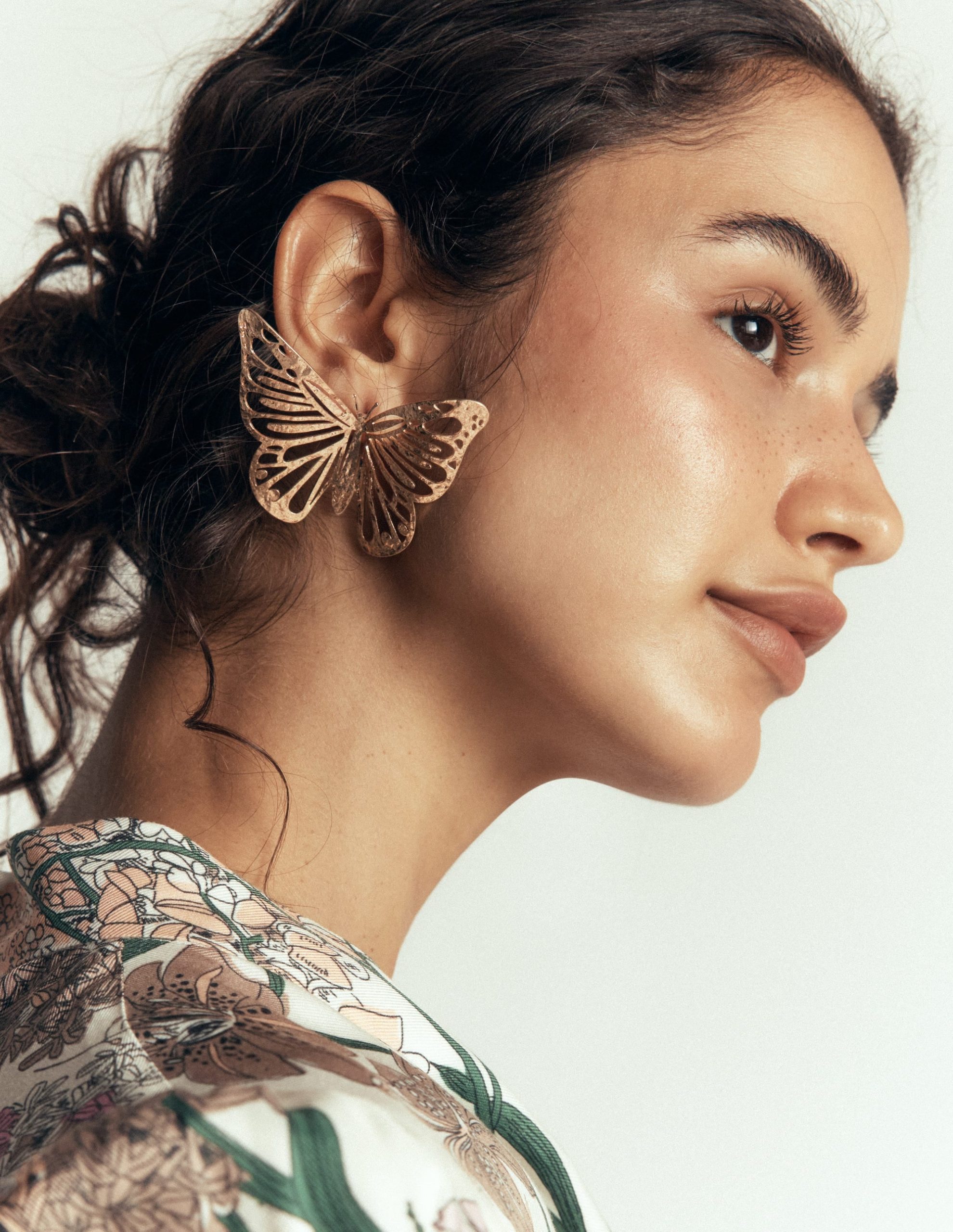 Statement Hammered Studs-Butterfly - Image 2