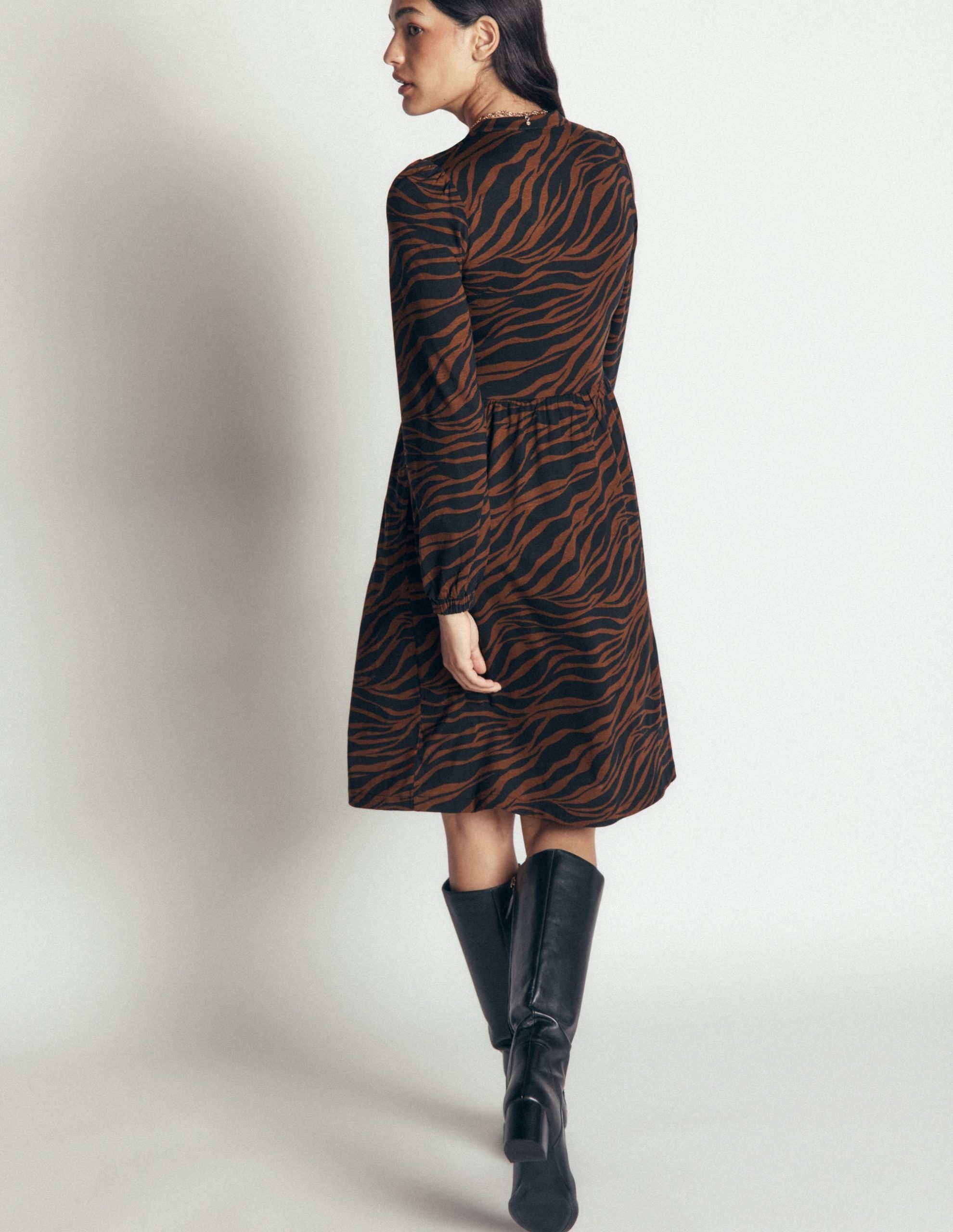 Naomi Relaxed Jersey Dress-Raw Umber. Zebra Swirl - Image 3