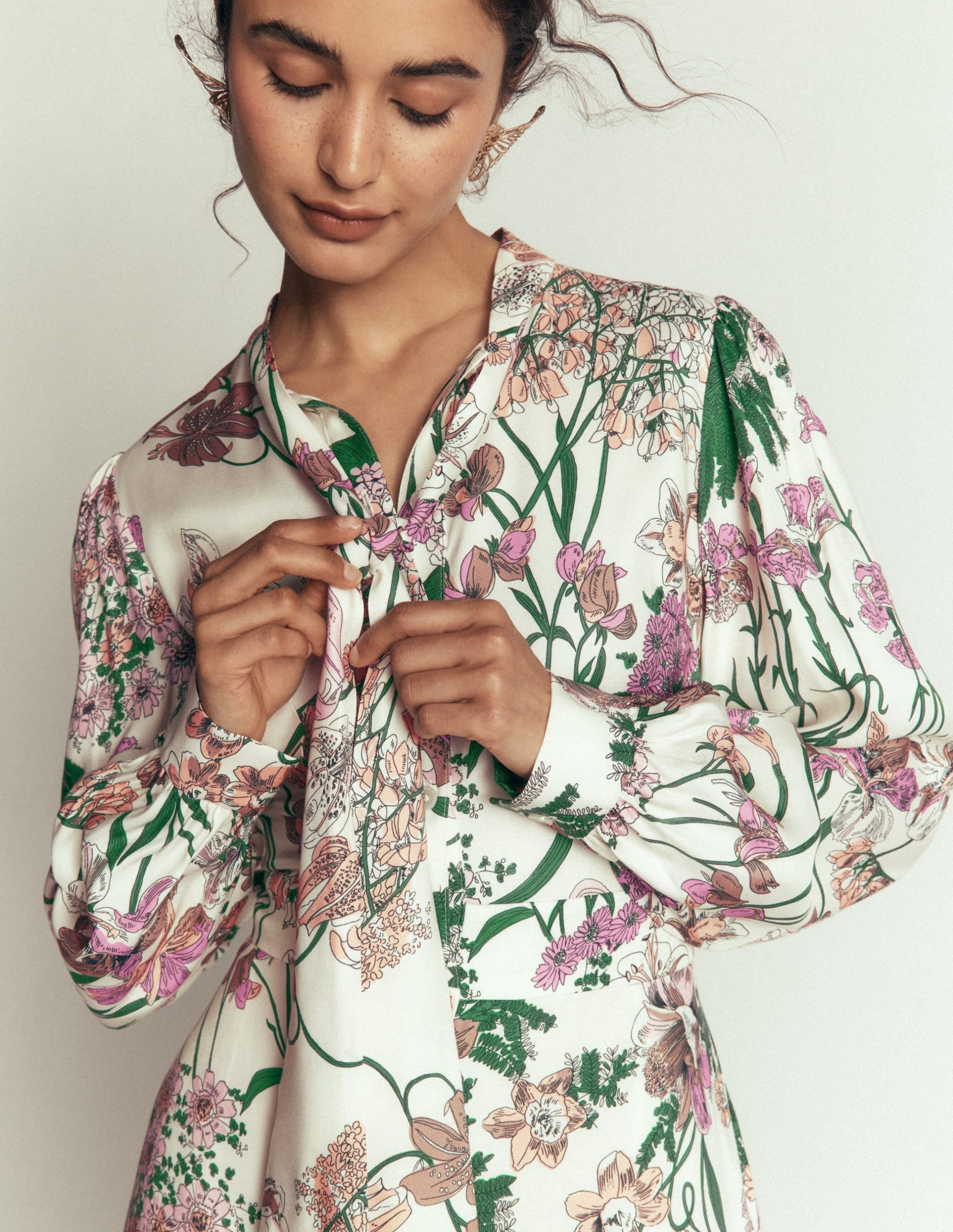Bow Detail Shirt Dress-Ivory. Whimsical Flora - Image 2