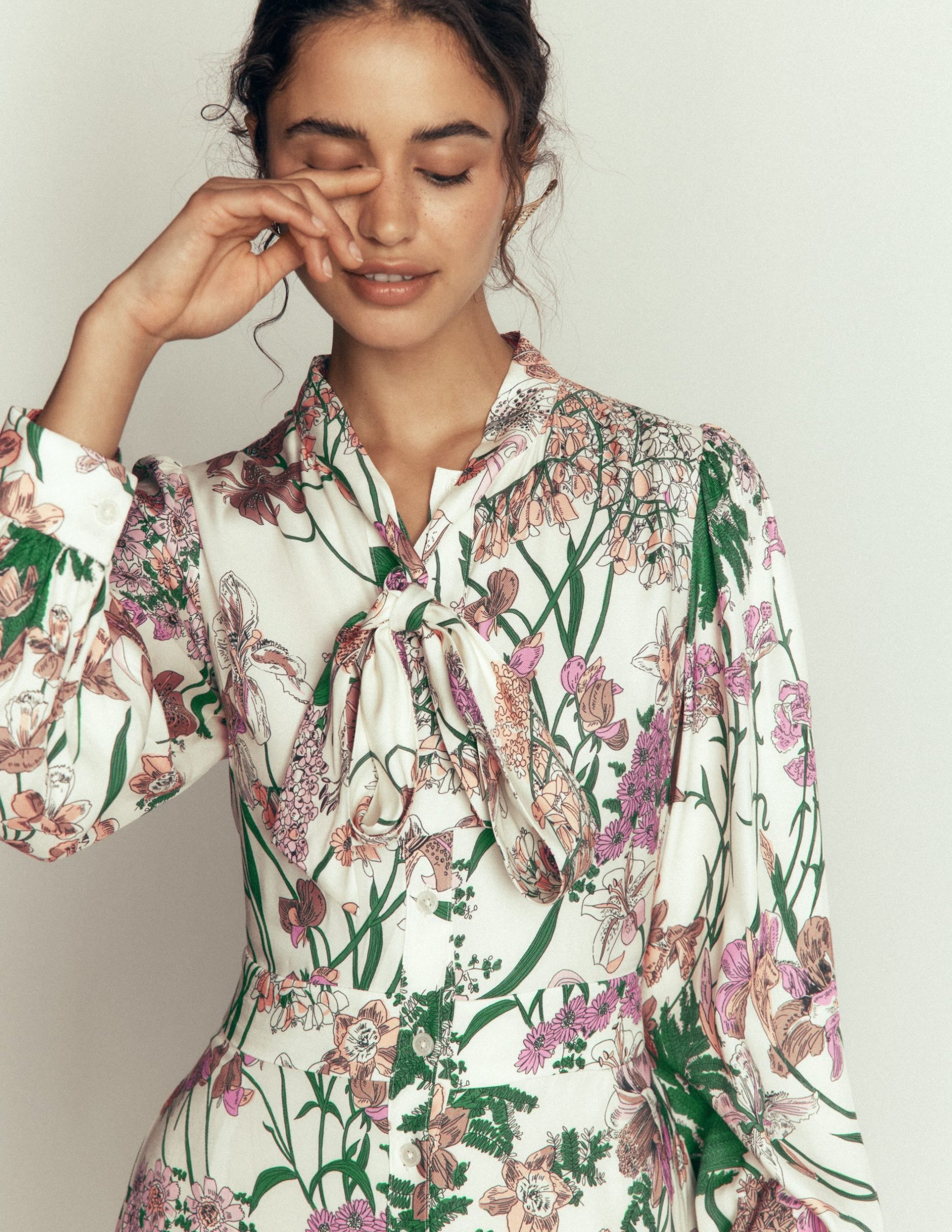 Bow Detail Shirt Dress-Ivory. Whimsical Flora - Image 4