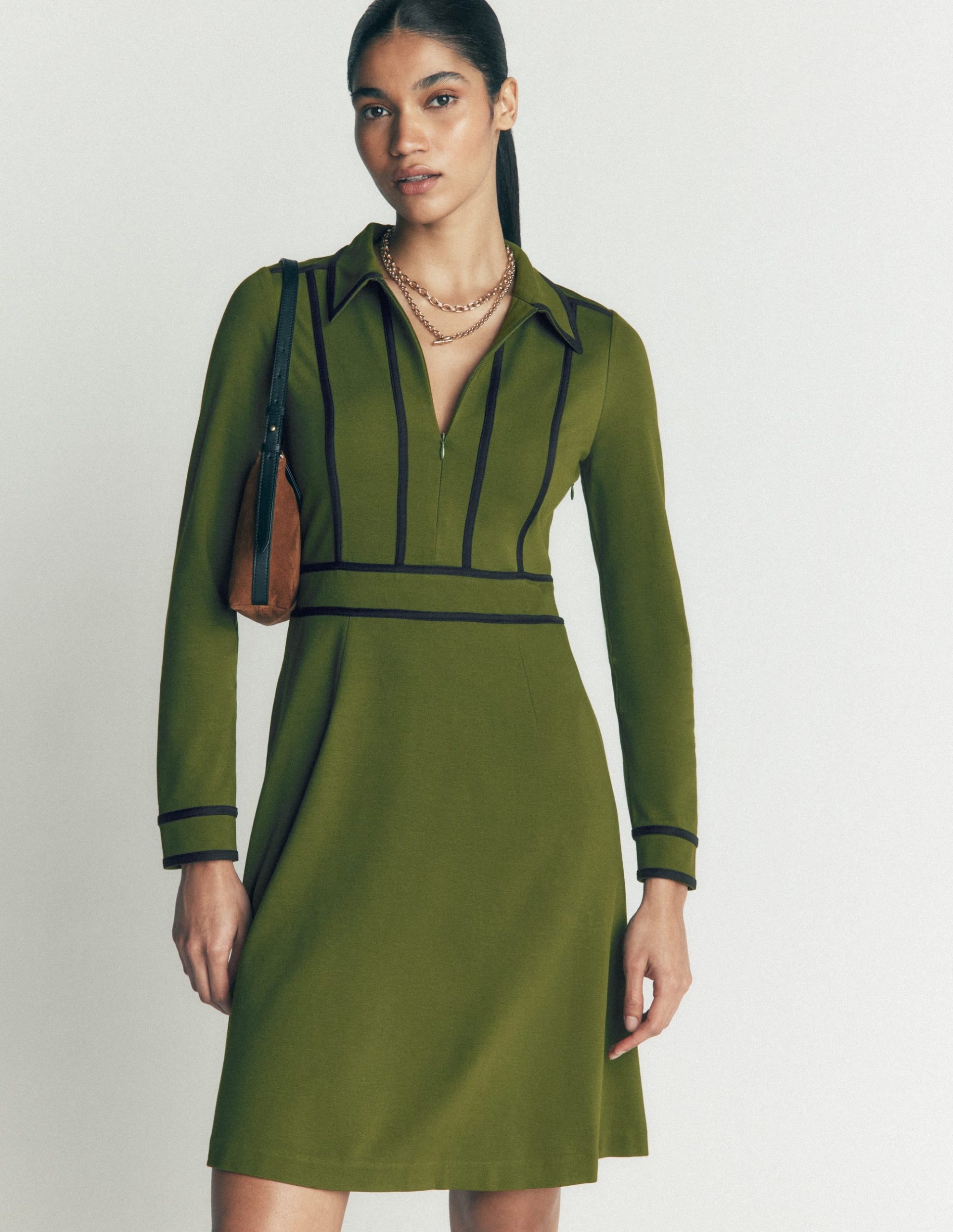 Ula Ponte Short Dress-Brunswick Green. Navy - Image 2