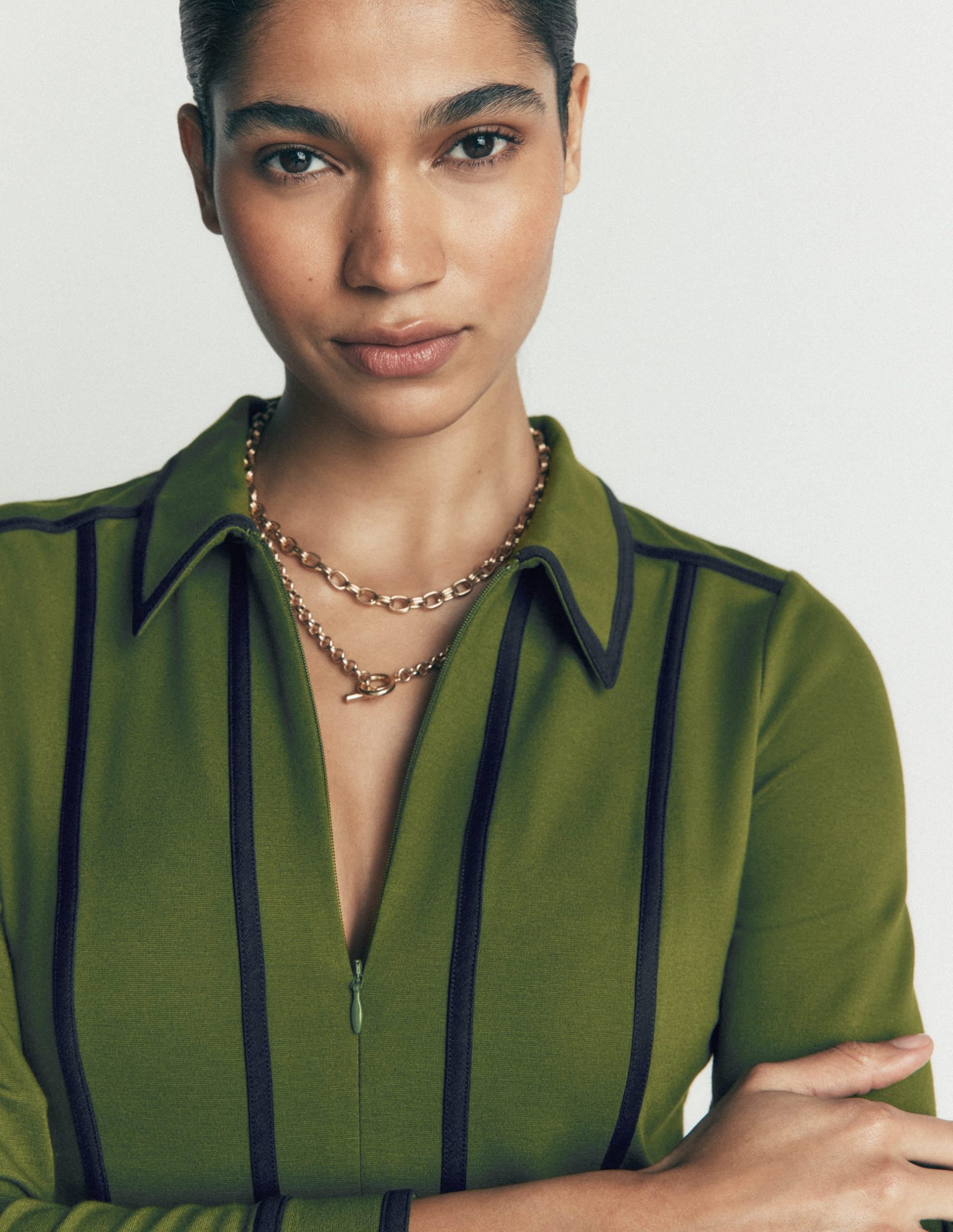 Ula Ponte Short Dress-Brunswick Green. Navy - Image 5