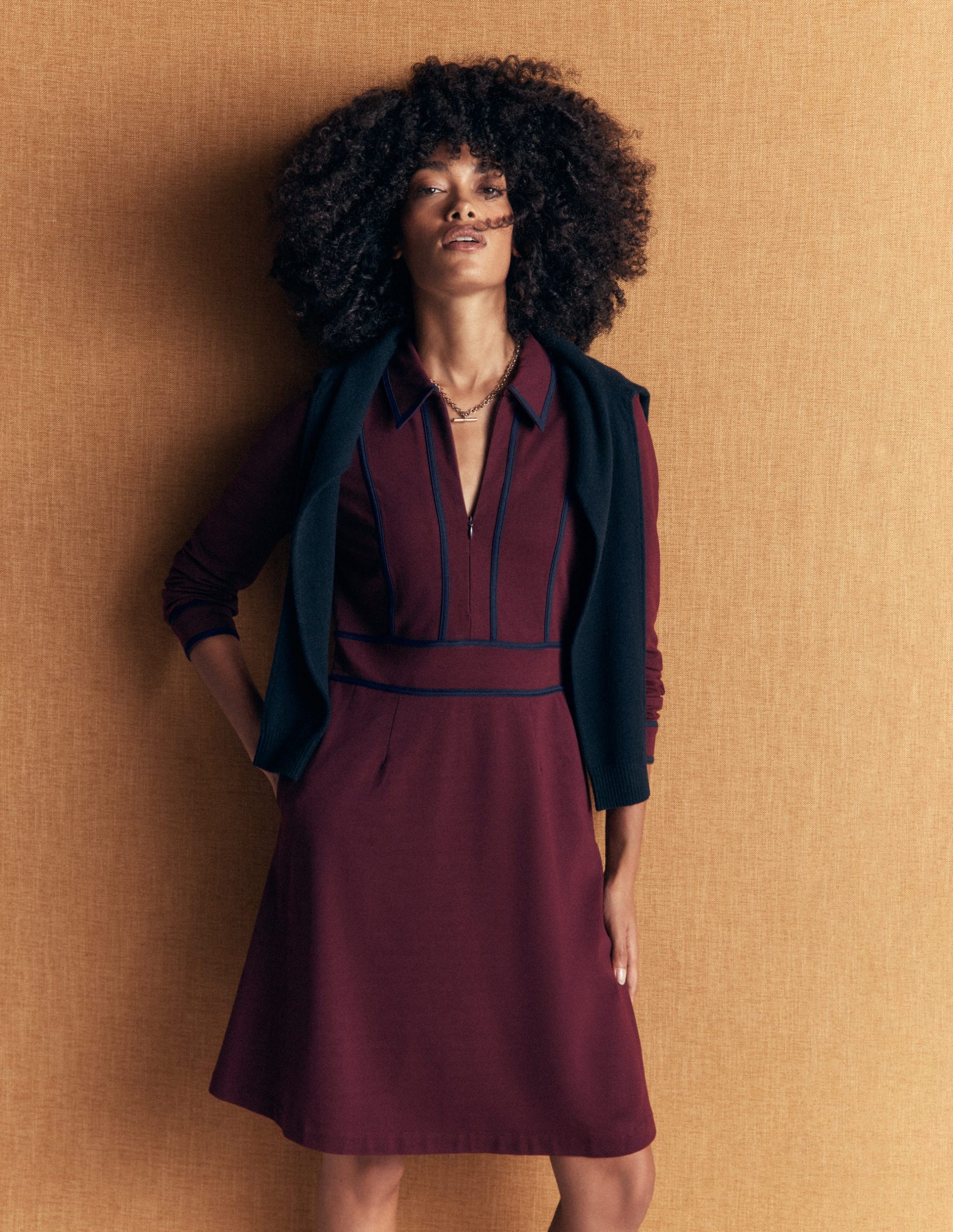 Ula Ponte Short Dress-Dark Cherry. Navy