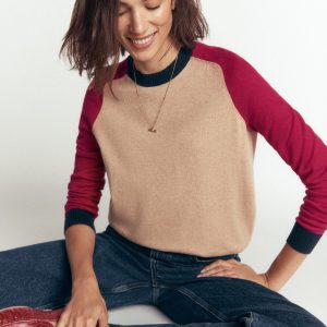 Meg Raglan Sleeve Sweater-Camel melange. red