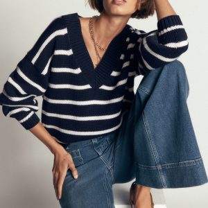Lucy Cotton V-neck Sweater-Navy. Ivory