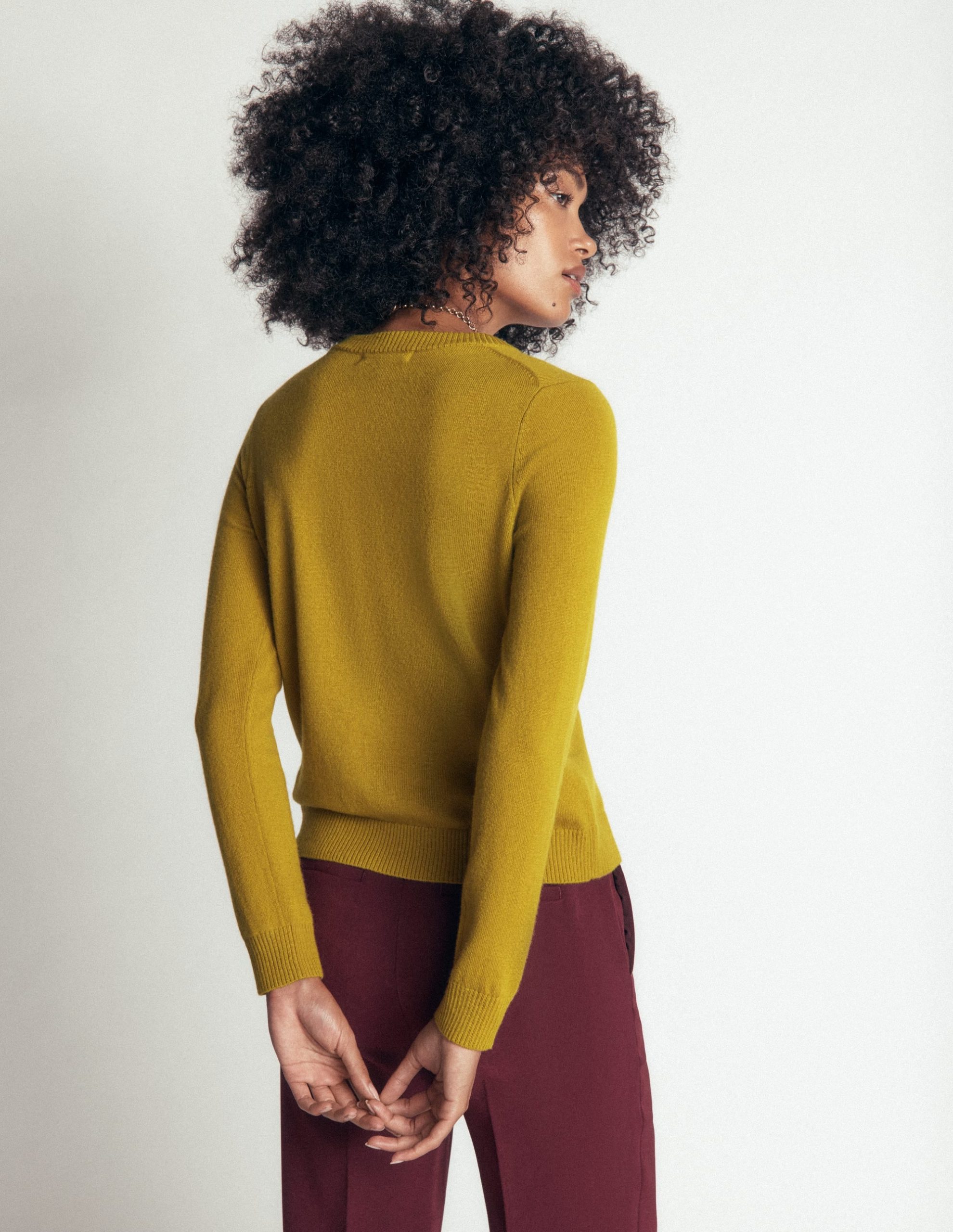 Elsie Cashmere Crew Sweater-Spiced Yellow - Image 3