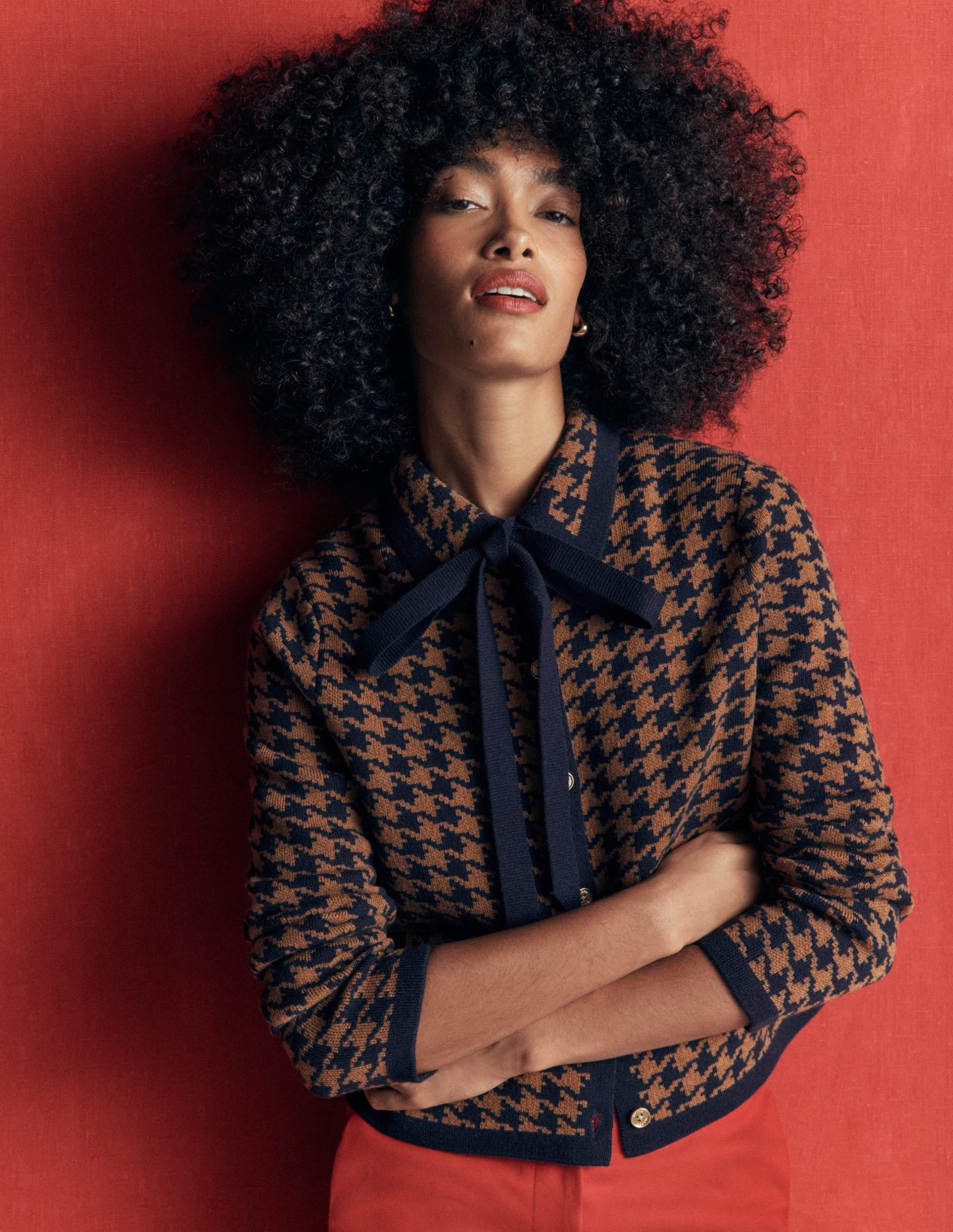 Elizabeth Bow Knitted Jacket-Camel. Dogstooth - Image 2
