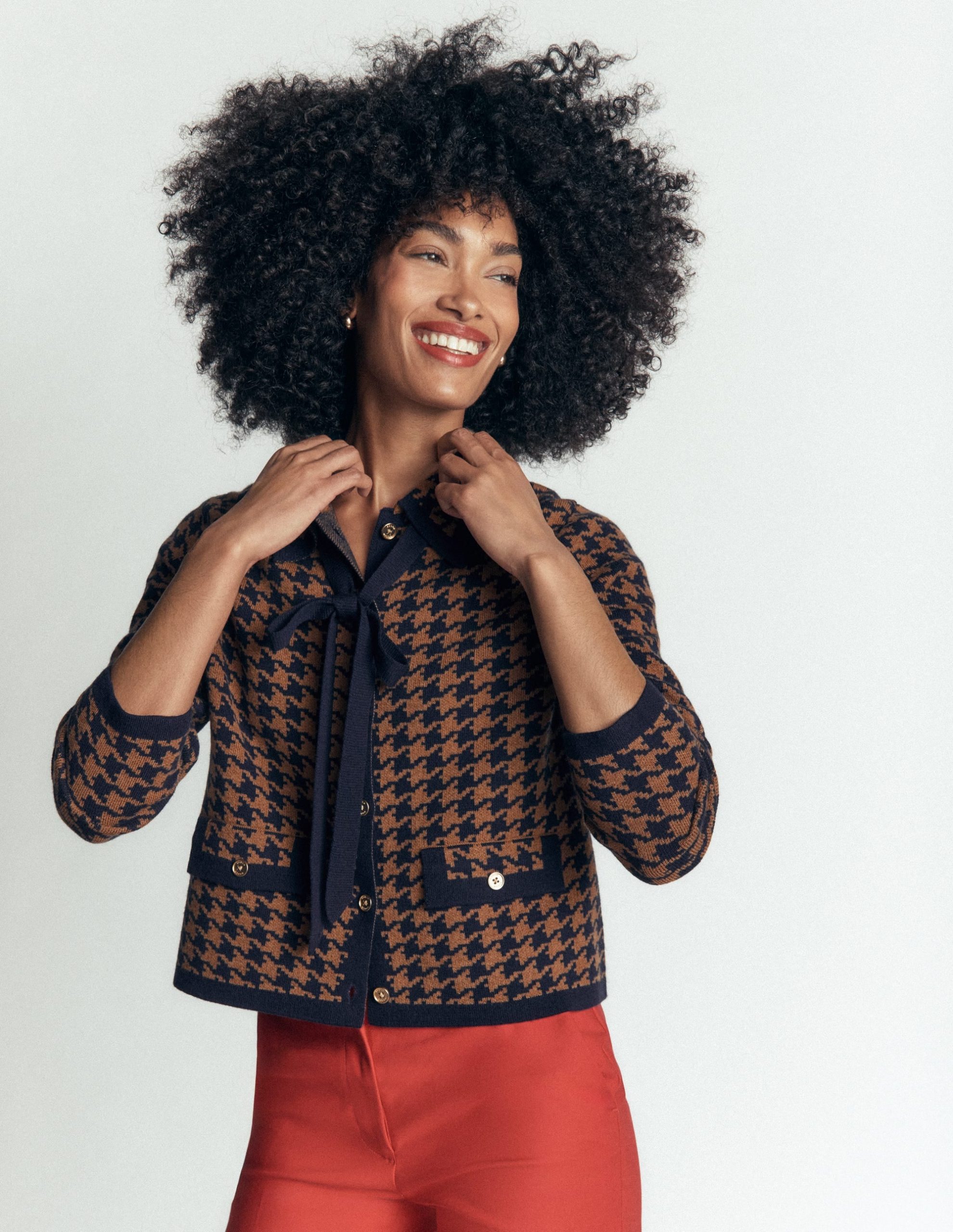 Elizabeth Bow Knitted Jacket-Camel. Dogstooth - Image 5