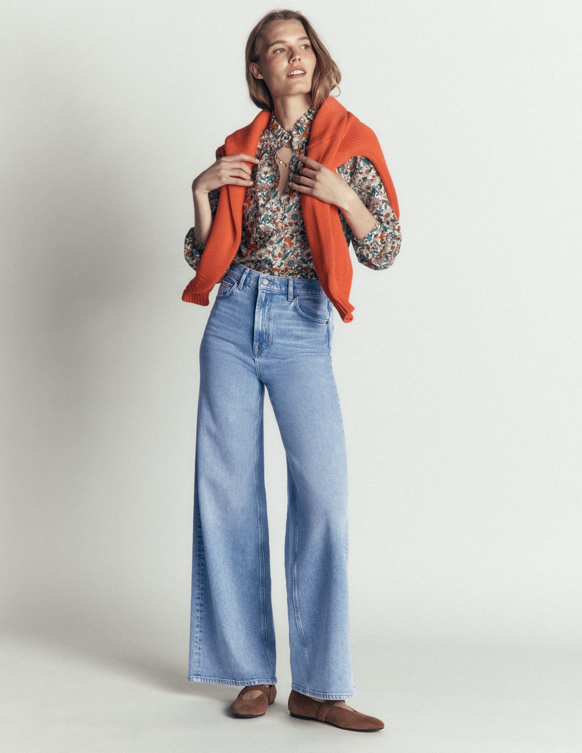 High Rise Wide Leg Jeans-Light Vintage - Image 6