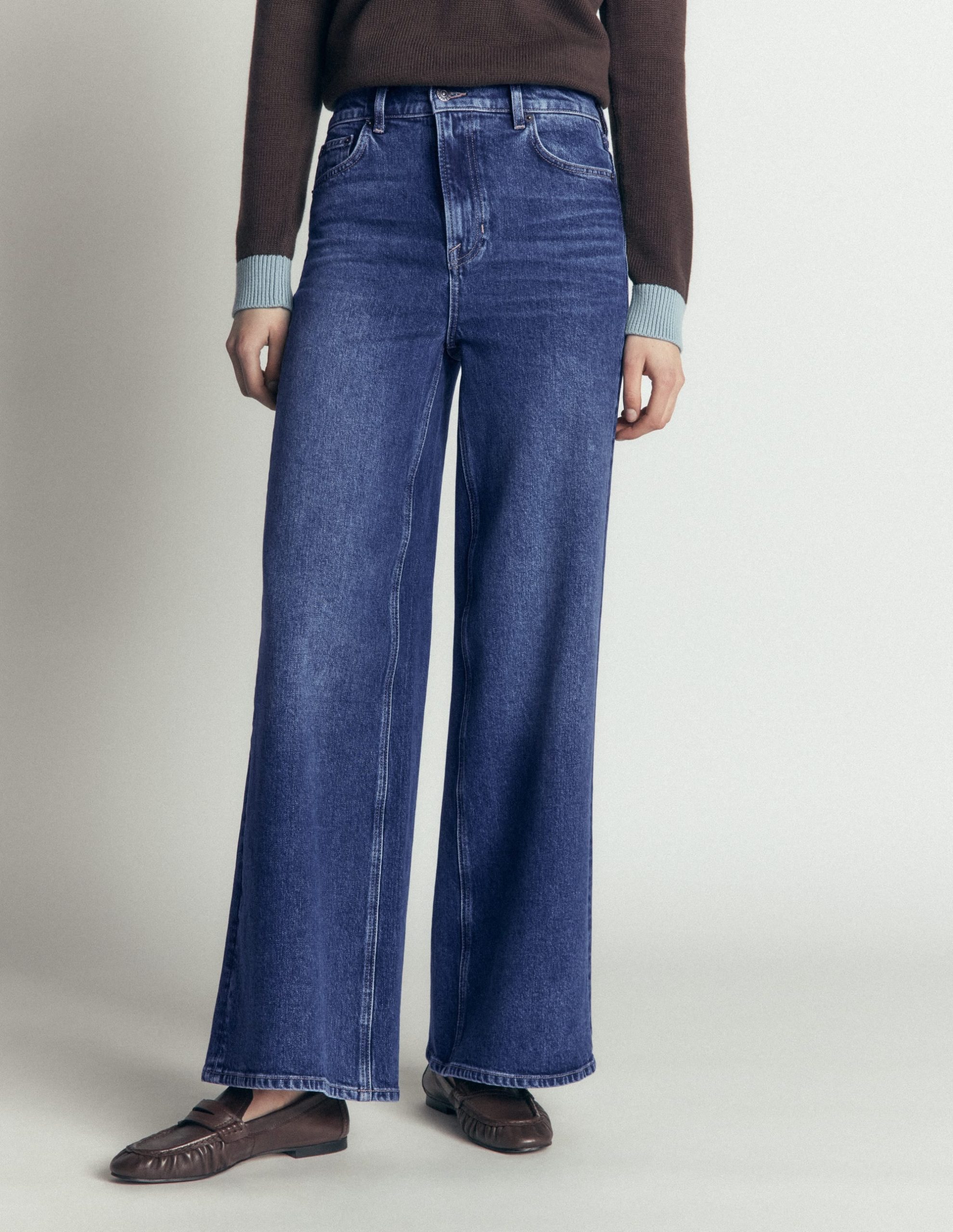 High Rise Wide Leg Jeans-Mid Vintage - Image 4
