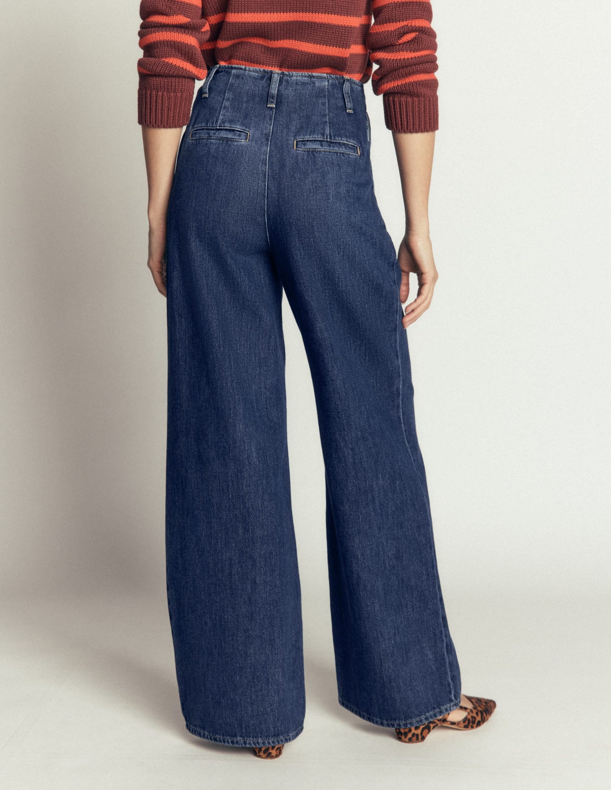 Mayfair Wide Leg Pleat Jeans-Mid Vintage - Image 3