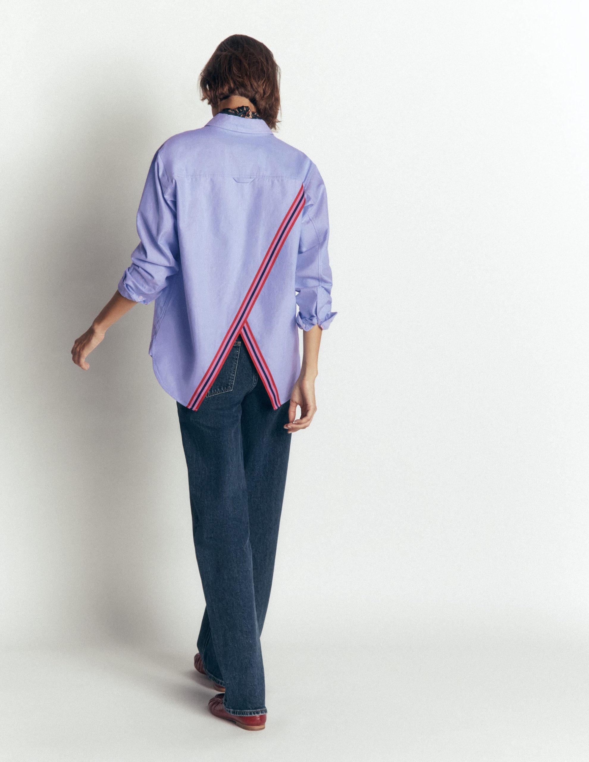 Sienna Relaxed Cotton Shirt-Blue Oxford. Trim Back - Image 3