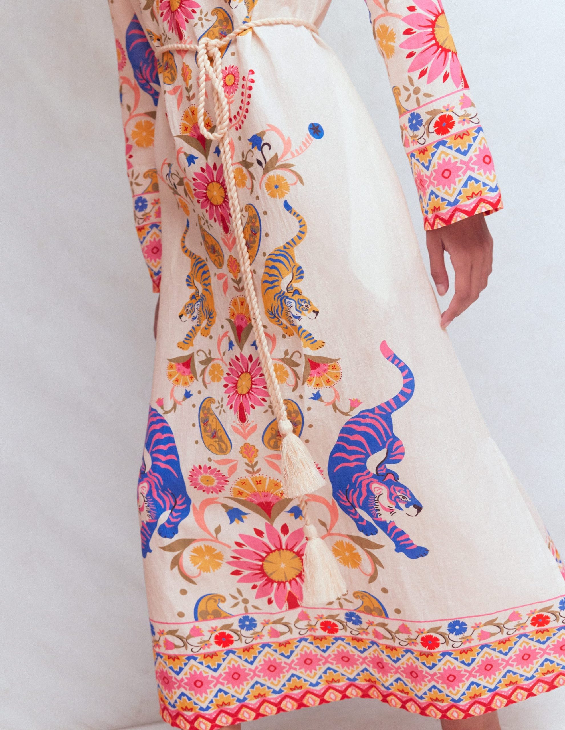 Notch Collar Linen Blend Tunic-Multi Tiger Tapestry - Image 5