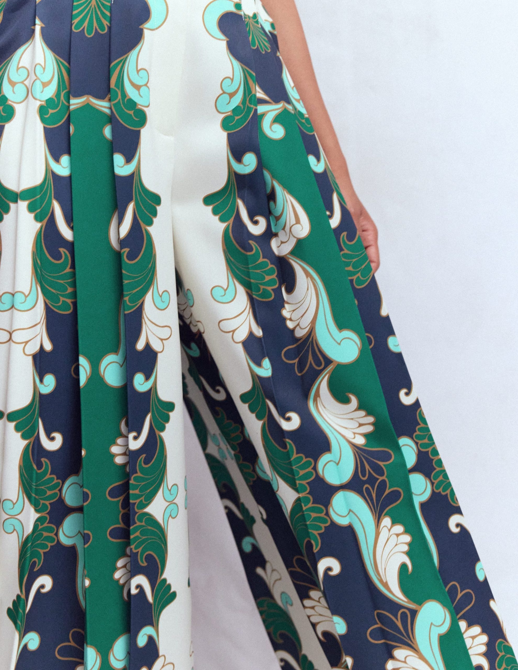 Regent Wide Leg Pants-Ivory. Foliage Whirl - Image 3