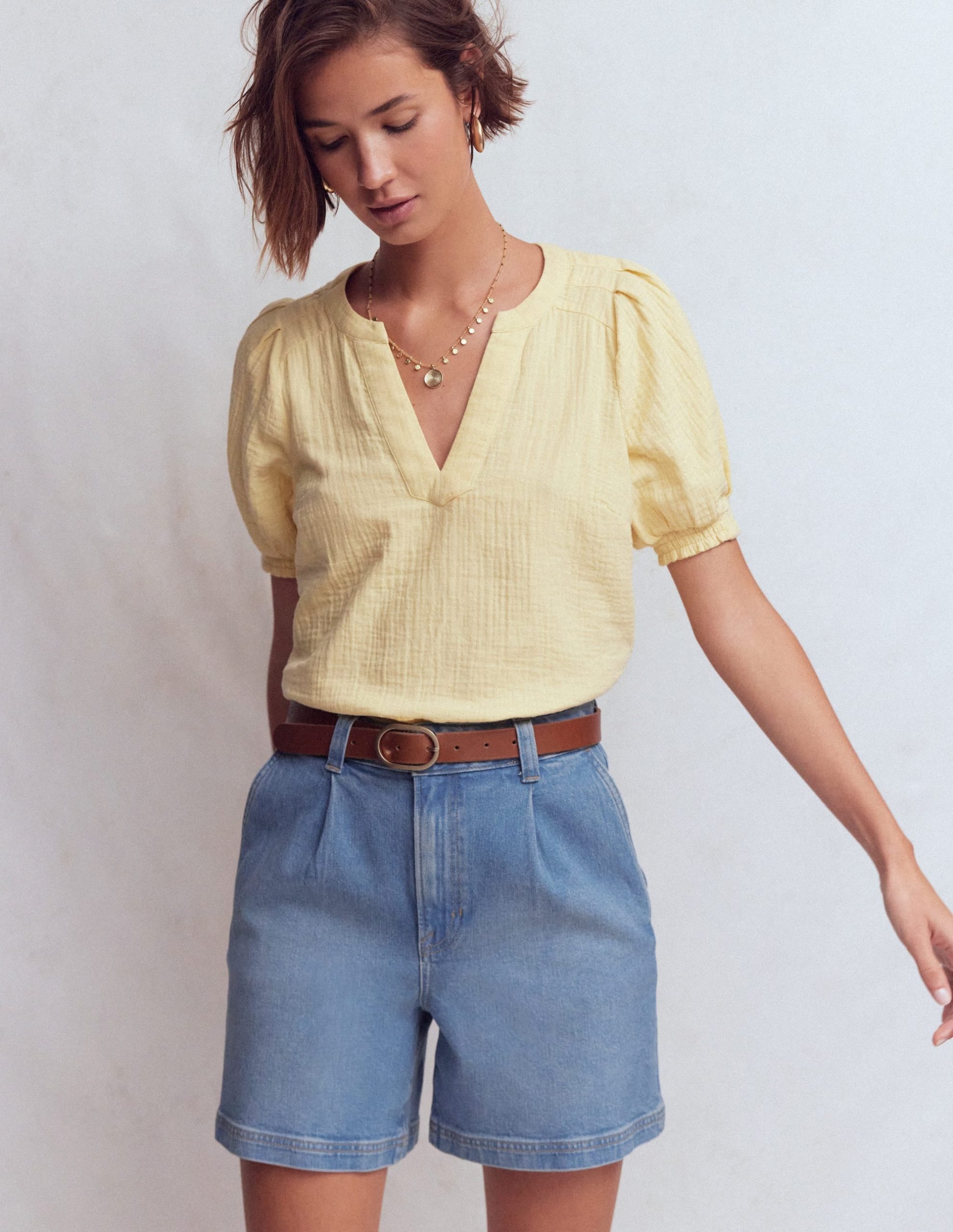 Pleat Front Denim Shorts-Light Vintage - Image 4