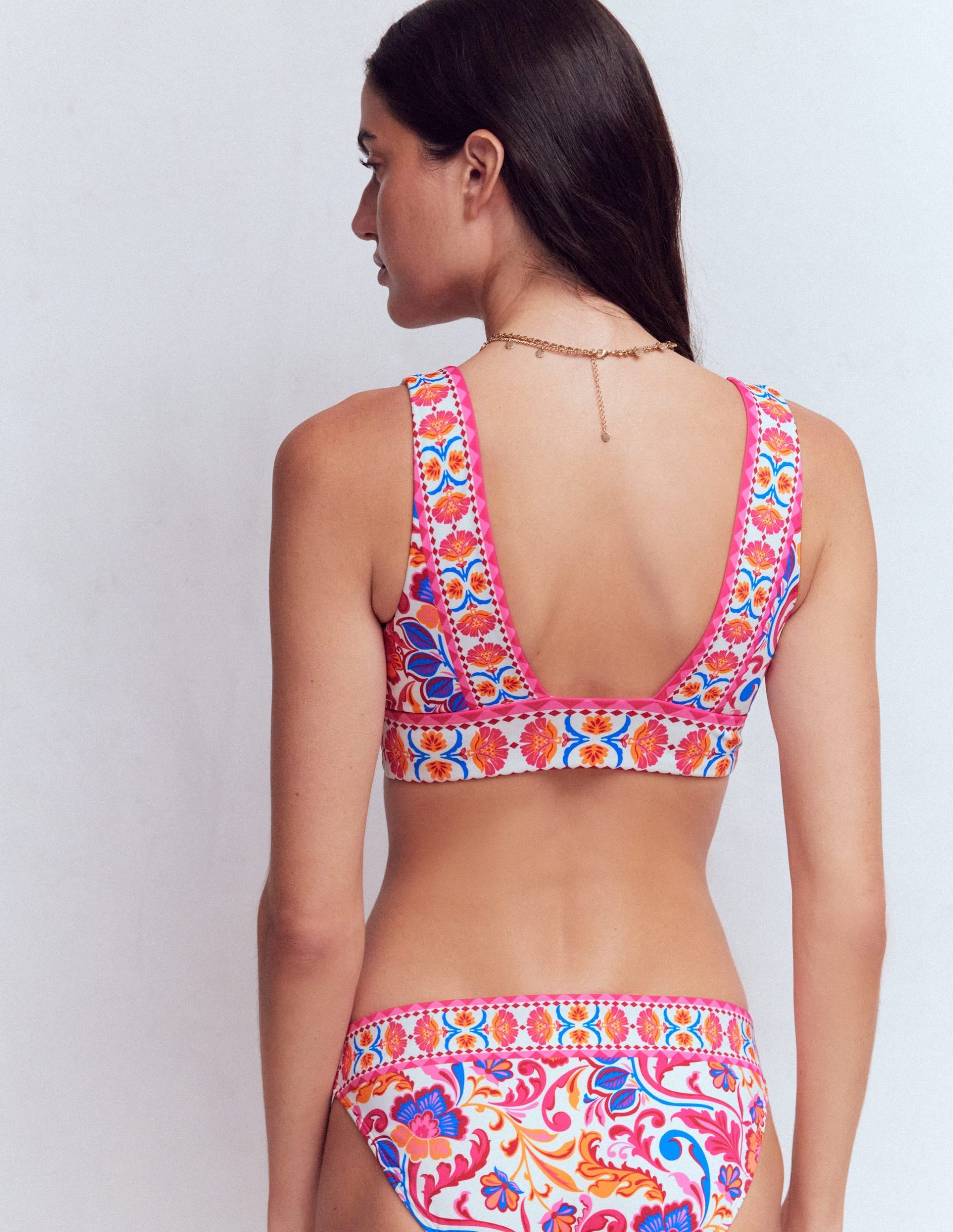 Porto V-neck Bikini Top-Pink Power. Flourishing Meadow - Image 3