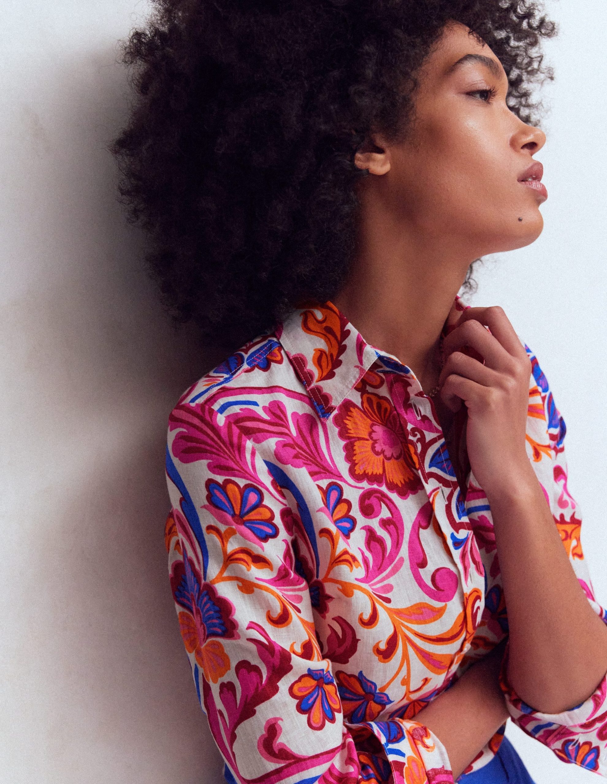 Sienna Linen Shirt-Pink Punch. Flourishing Meadow - Image 2