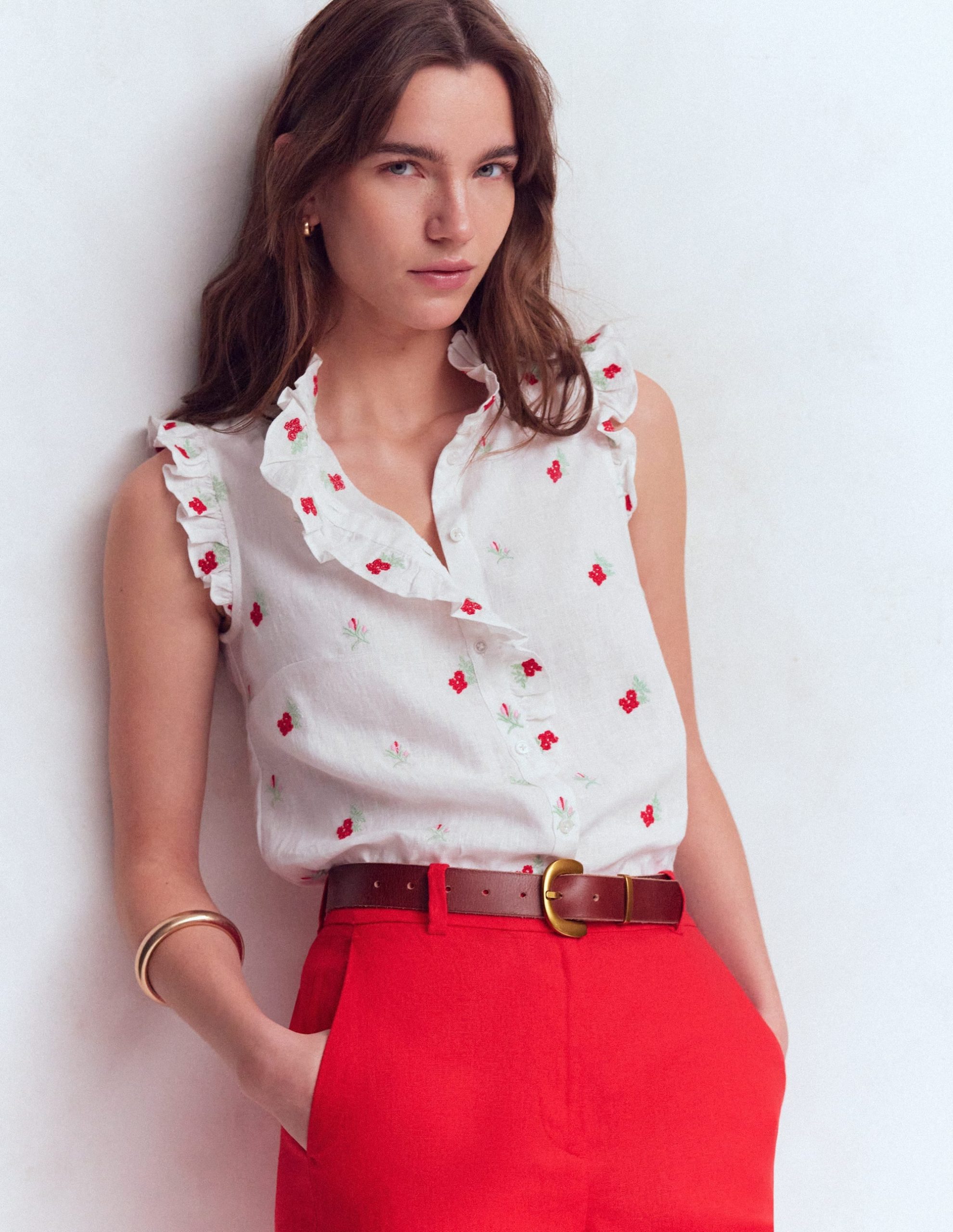 Isabel Sleeveless Linen Top-Floral Embroidery - Image 5