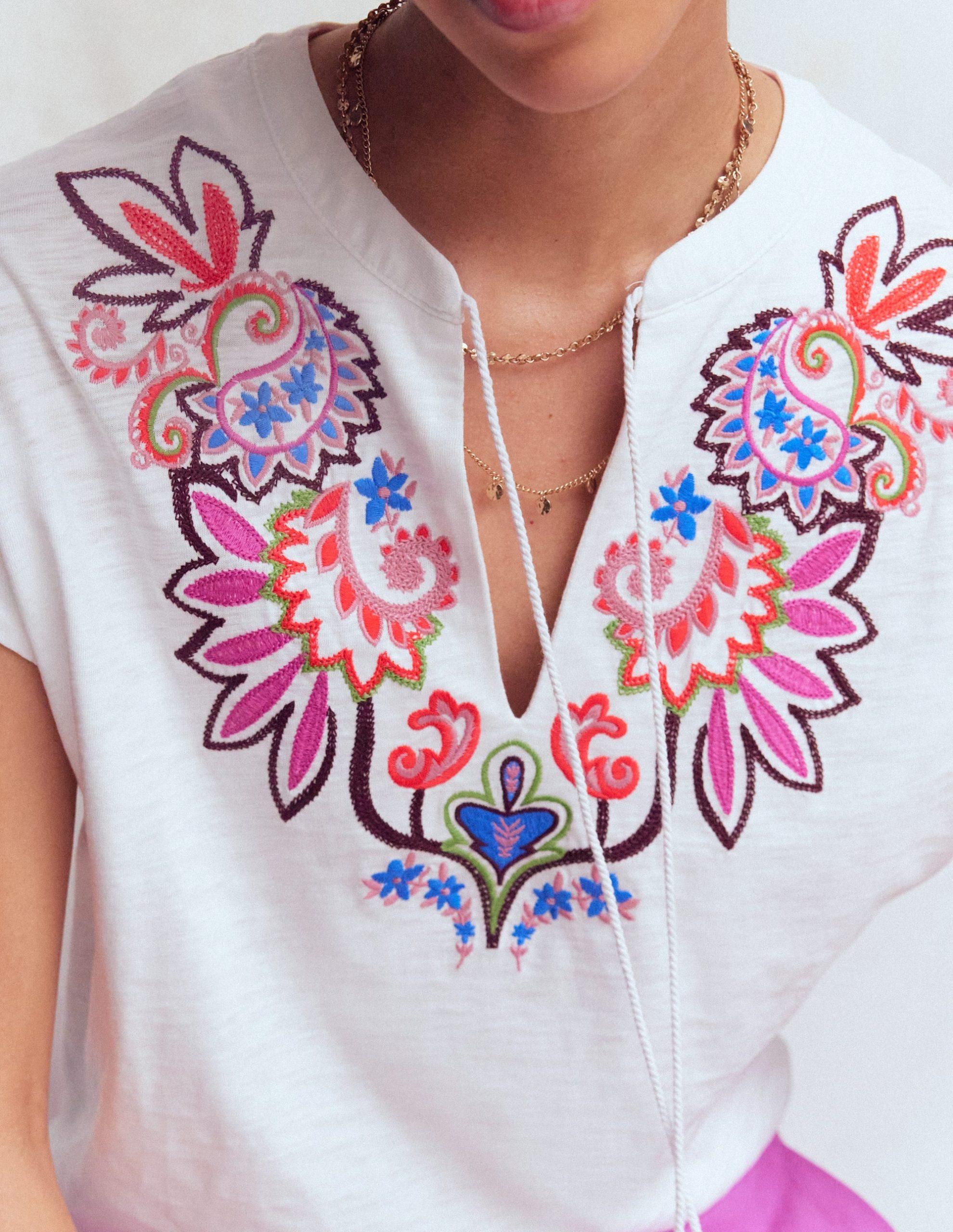 Nina Embroidered Notch T-shirt-White - Multi Embroidery - Image 2
