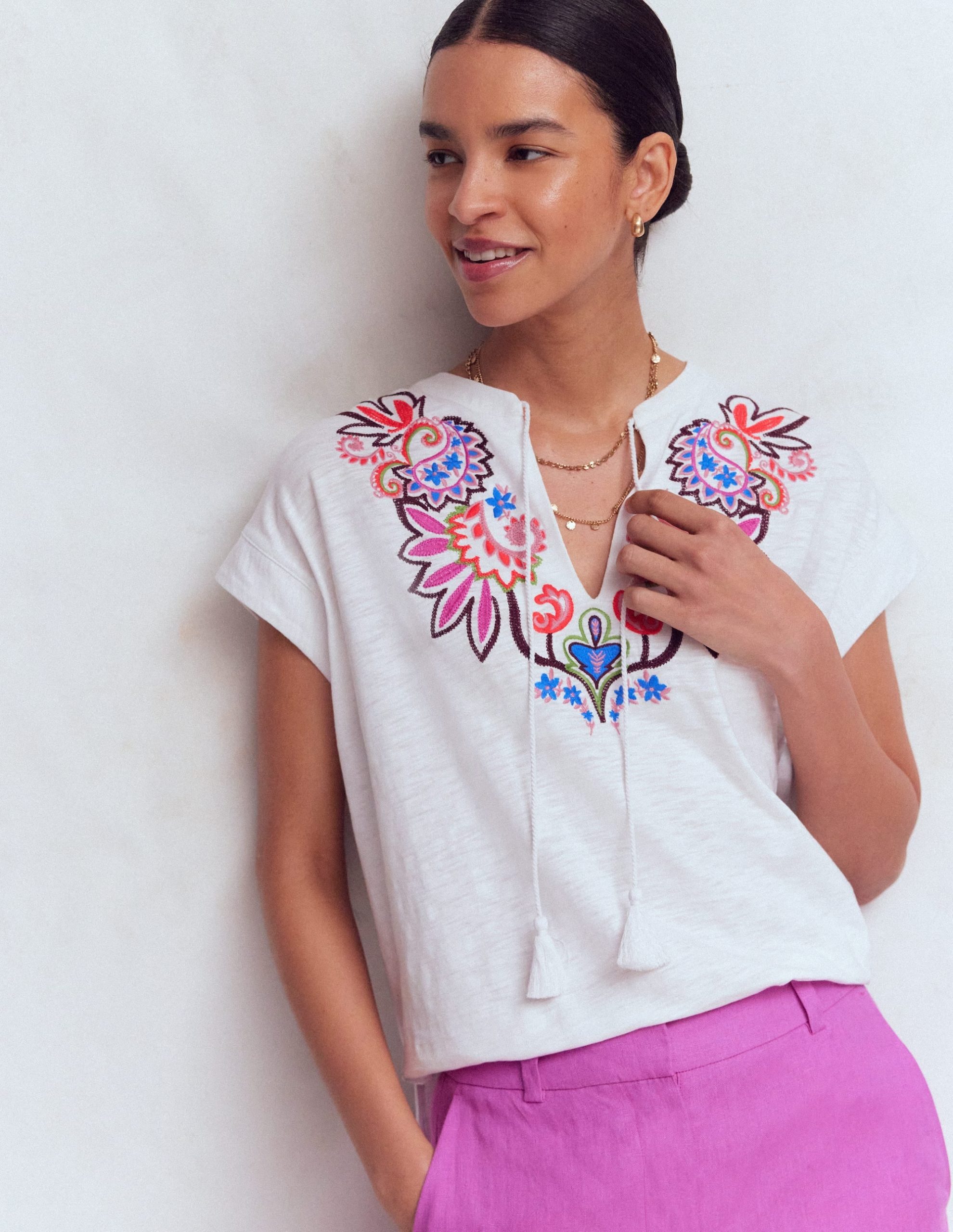 Nina Embroidered Notch T-shirt-White - Multi Embroidery - Image 4