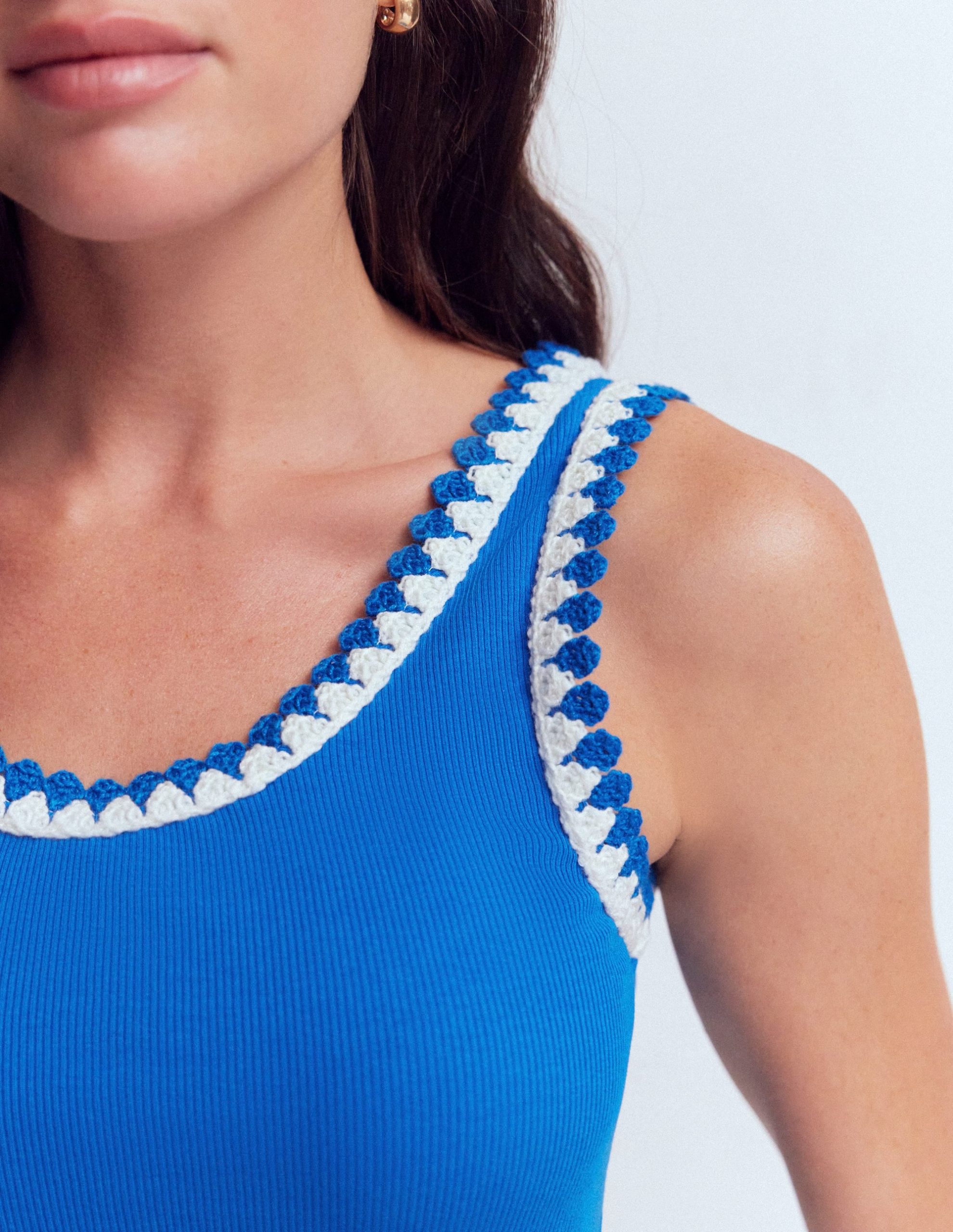 Maddie Trim Detail Vest-Kingfisher Blue - Image 2