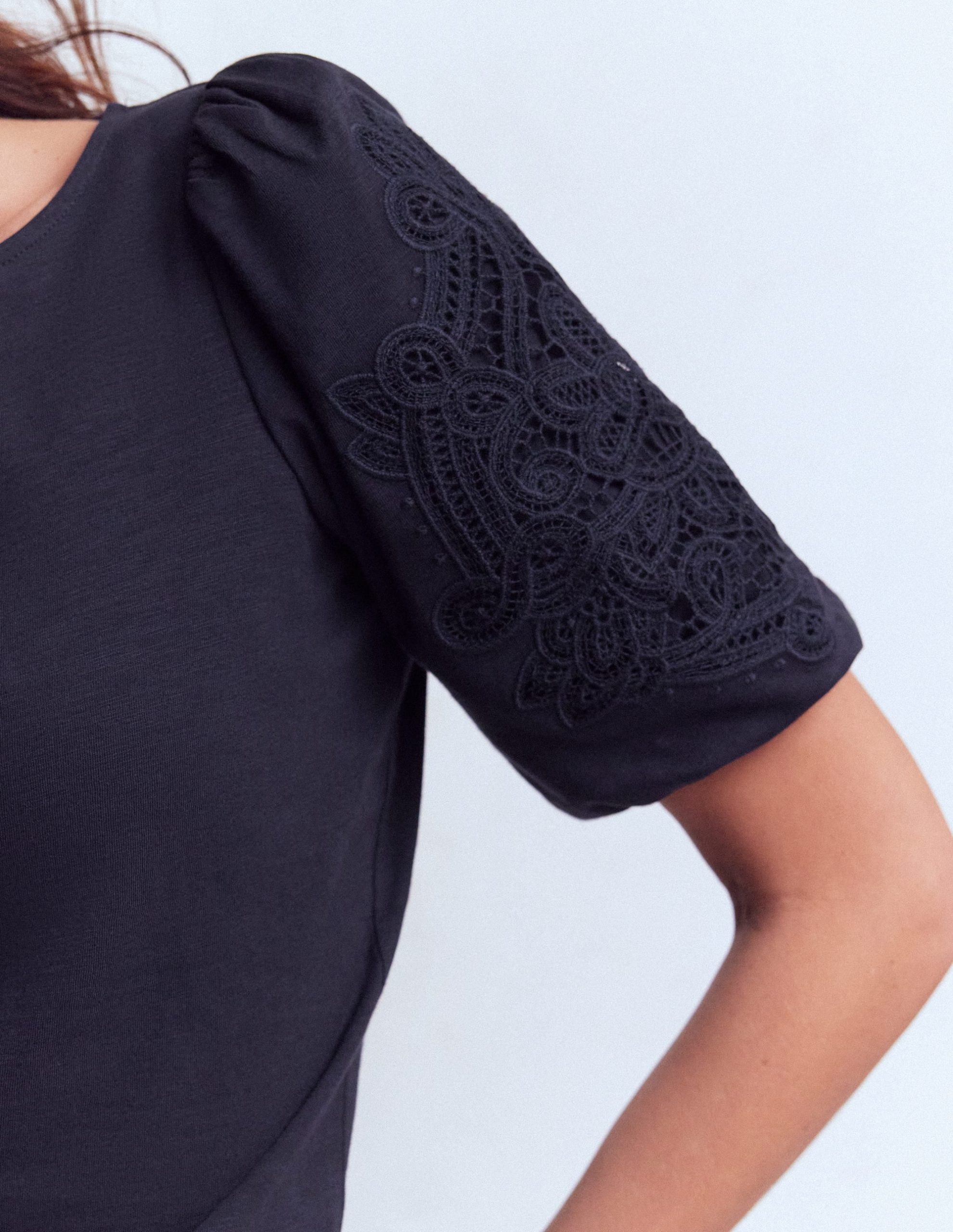 Tape Lace T-shirt-Navy - Image 2