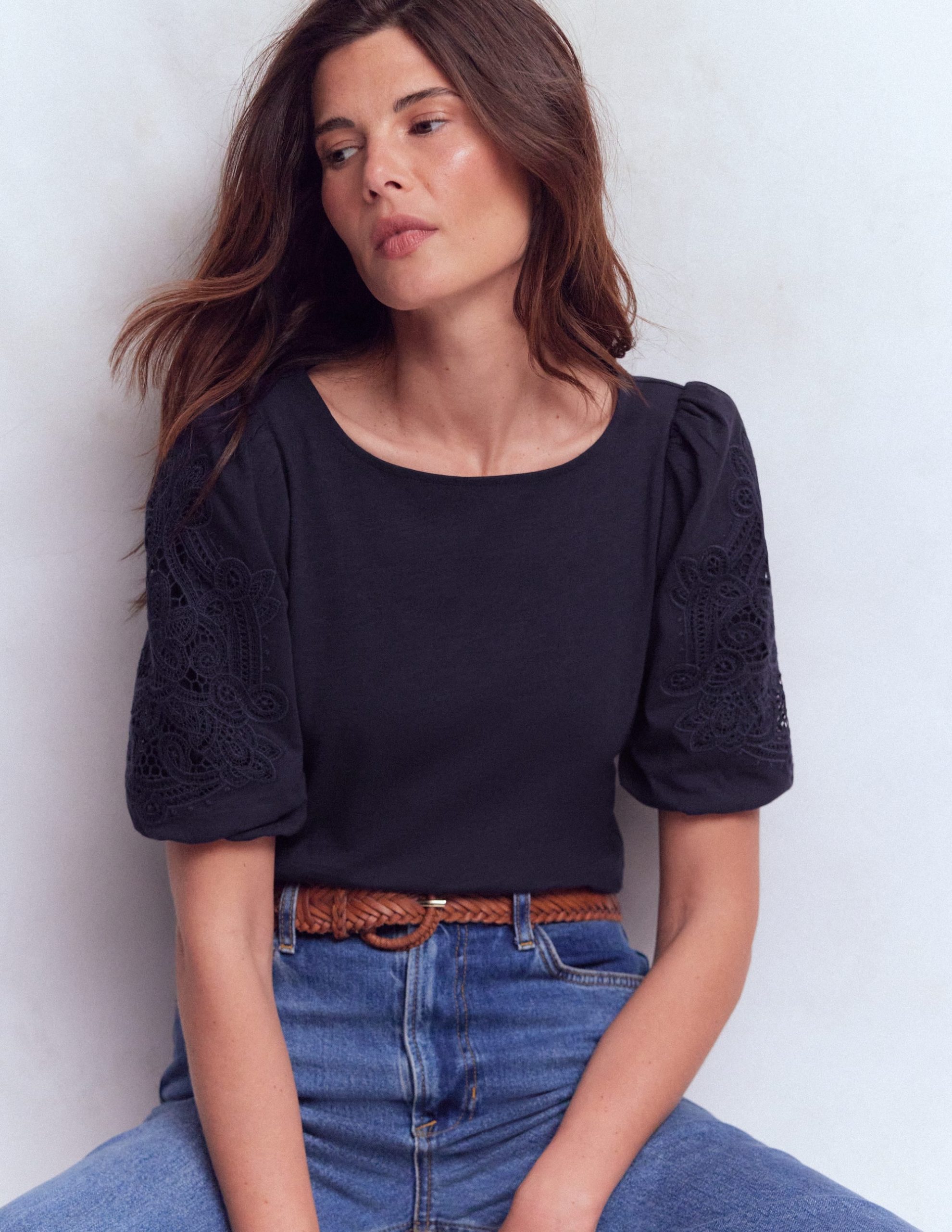Tape Lace T-shirt-Navy - Image 5