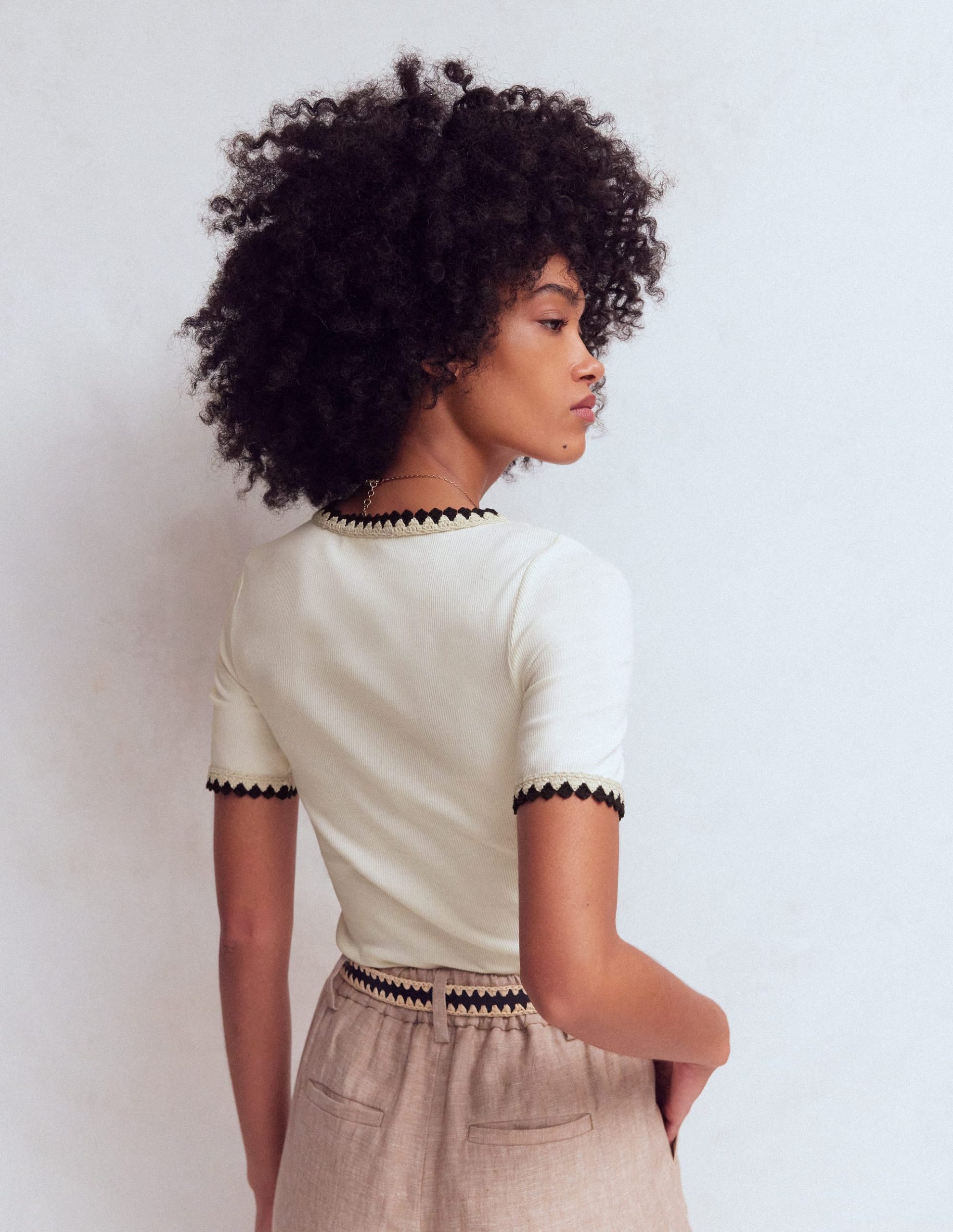 Maddie Trim Detail T-Shirt-Ivory with Black - Image 3
