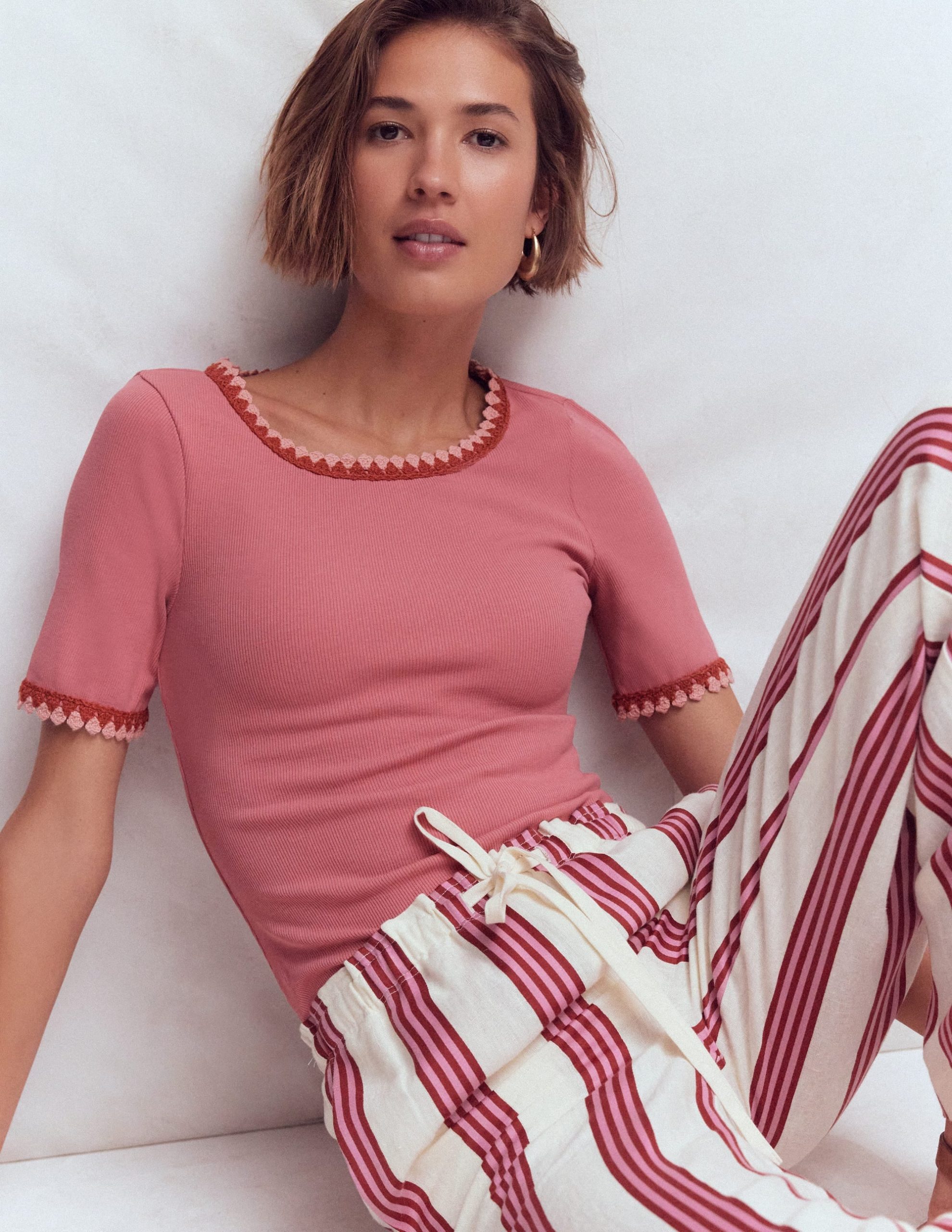 Maddie Trim Detail T-Shirt-Vintage Rose - Image 5