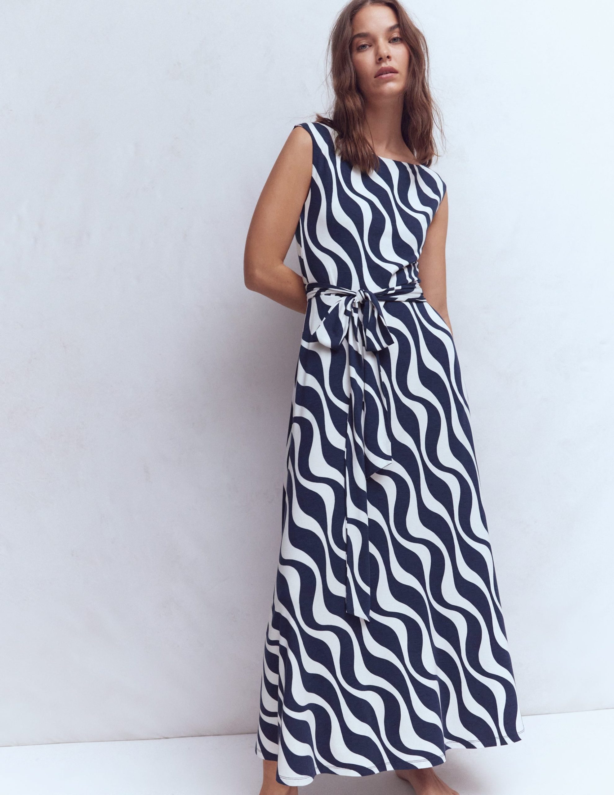 Tamsin Jersey Midi Dress-French Navy. Rhythmic Wave - Image 4