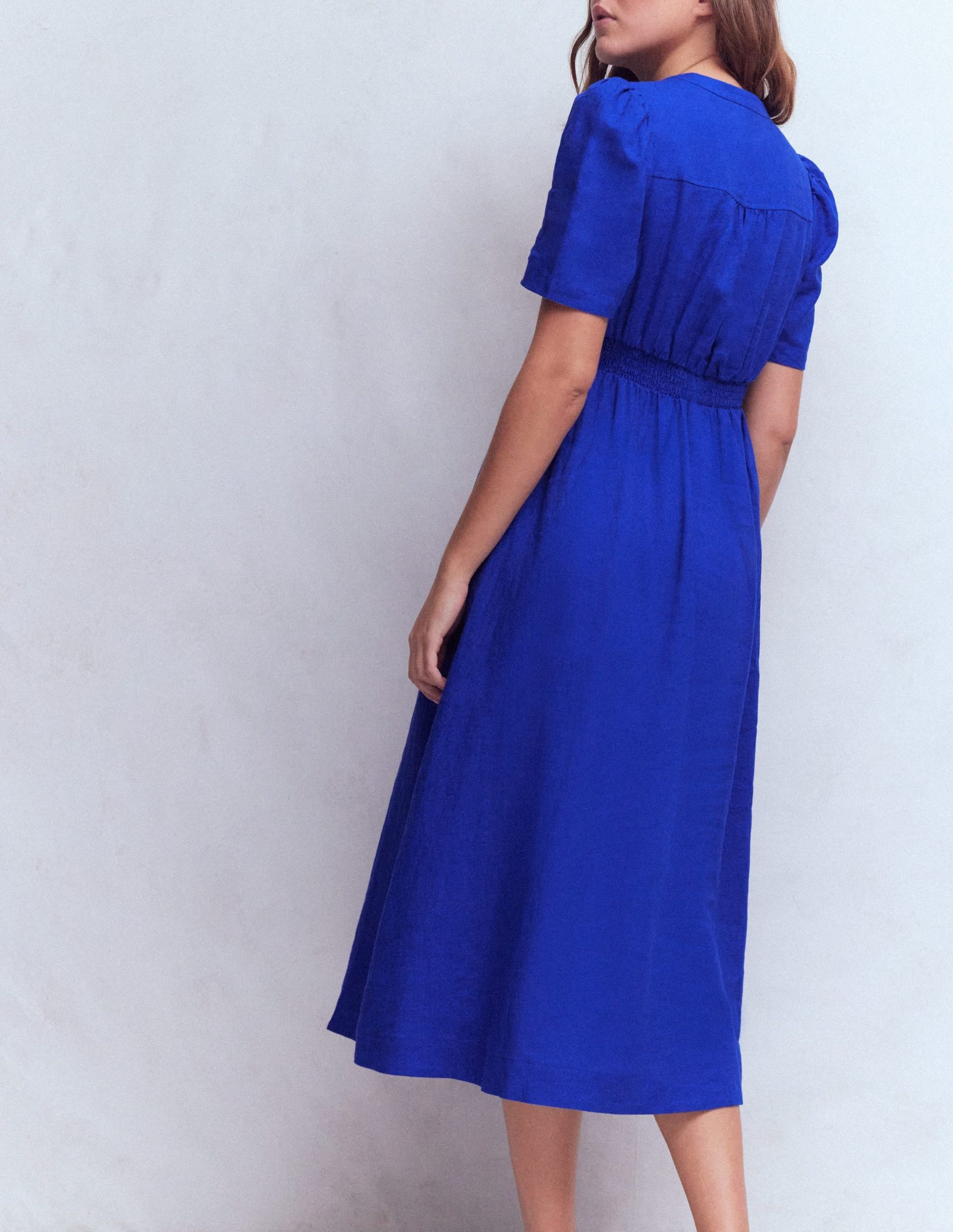 Ivy Button Linen Midi Dress-Bright Blue - Image 4