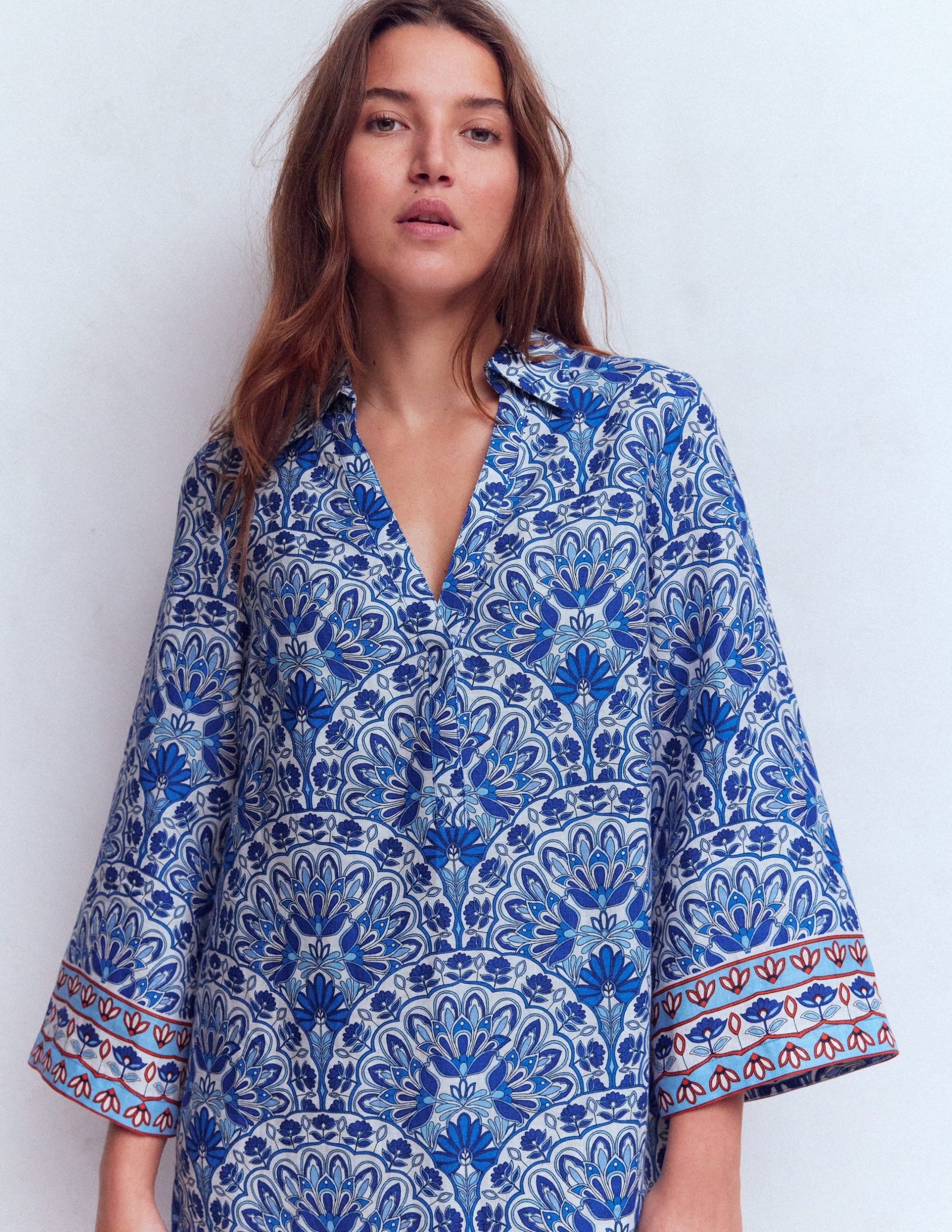 Carmen Linen Short Dress-Bright Blue. Elaborate Terrace - Image 4