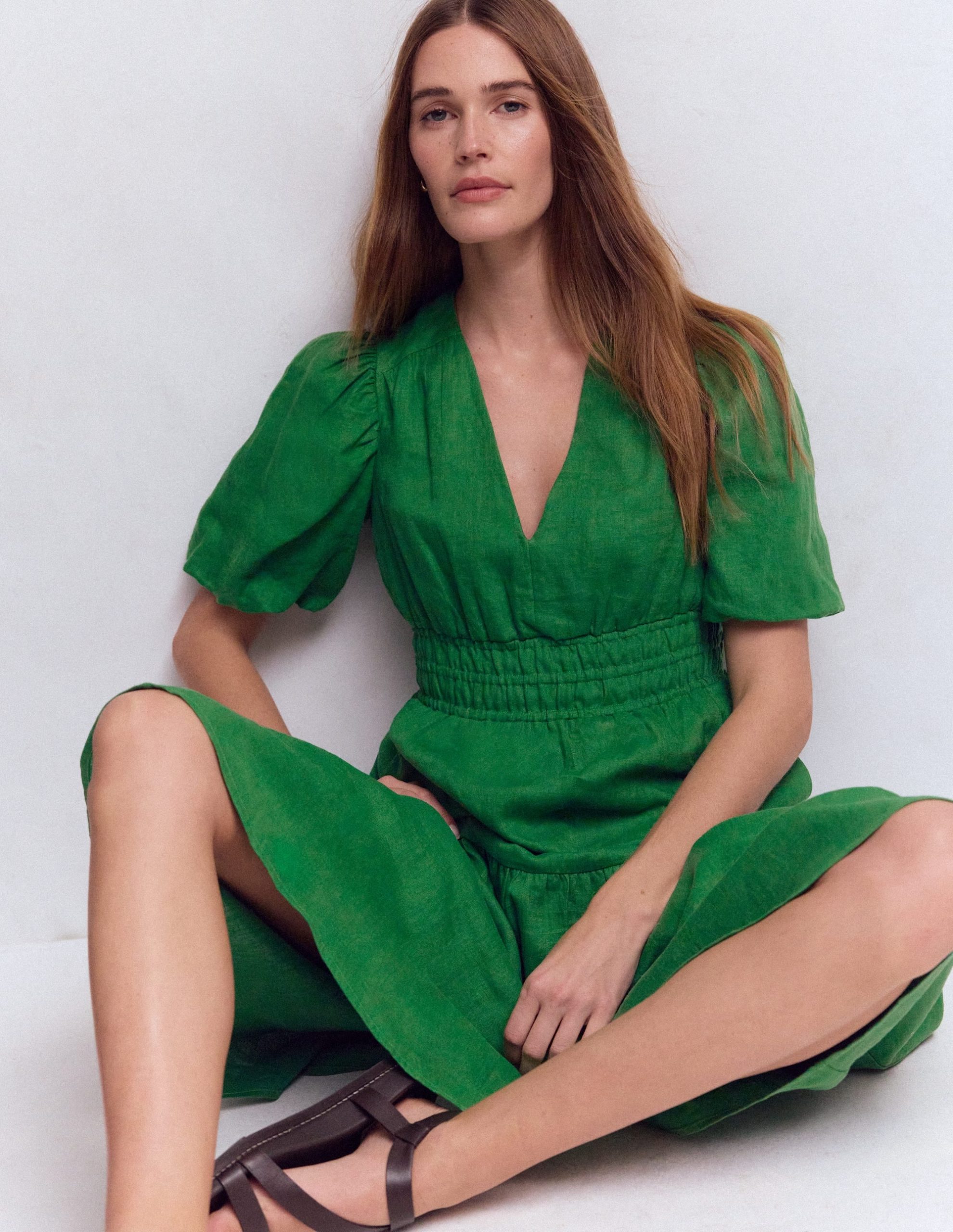 Irene Linen Midi Dress-Highland Green - Image 4