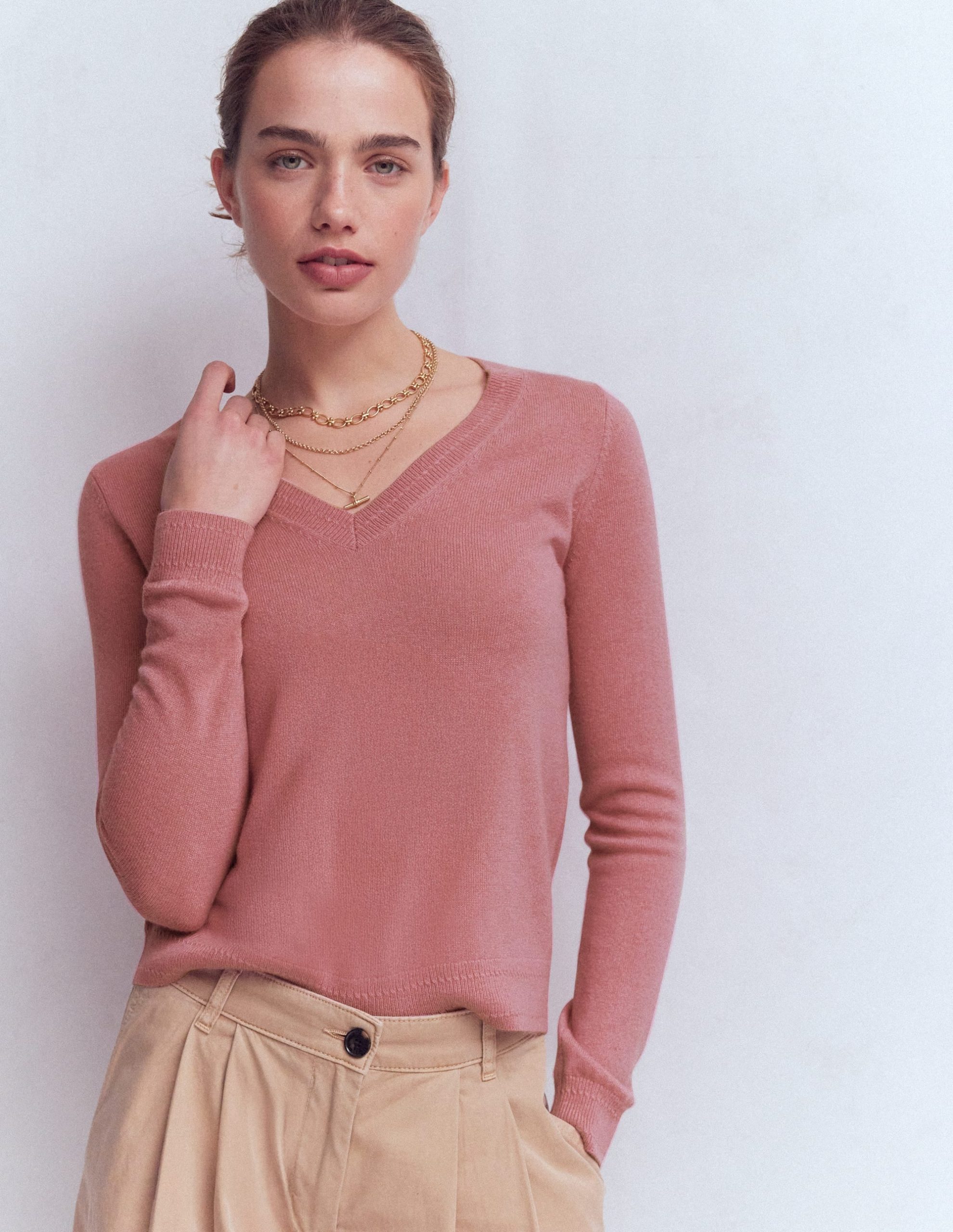 Eva Cashmere V-Neck Sweater-Camelia Pink - Image 4