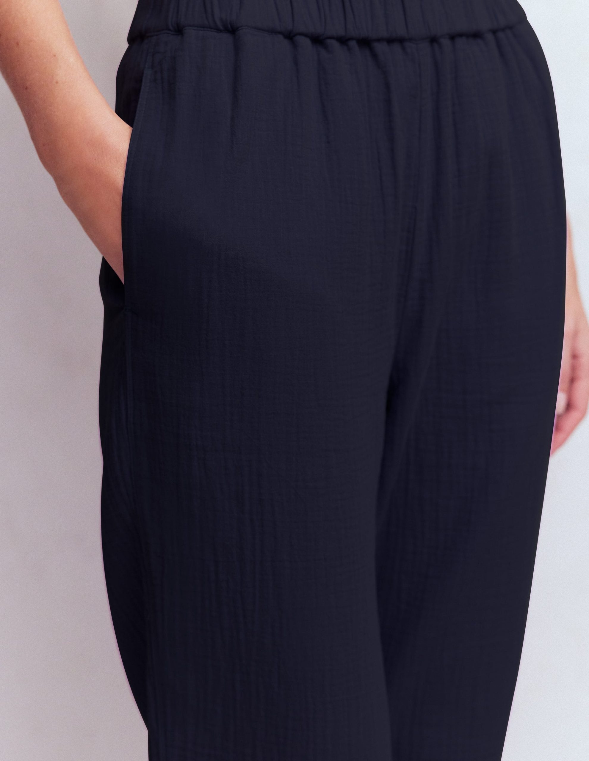 Double Cloth Crop Pants-Navy - Image 2