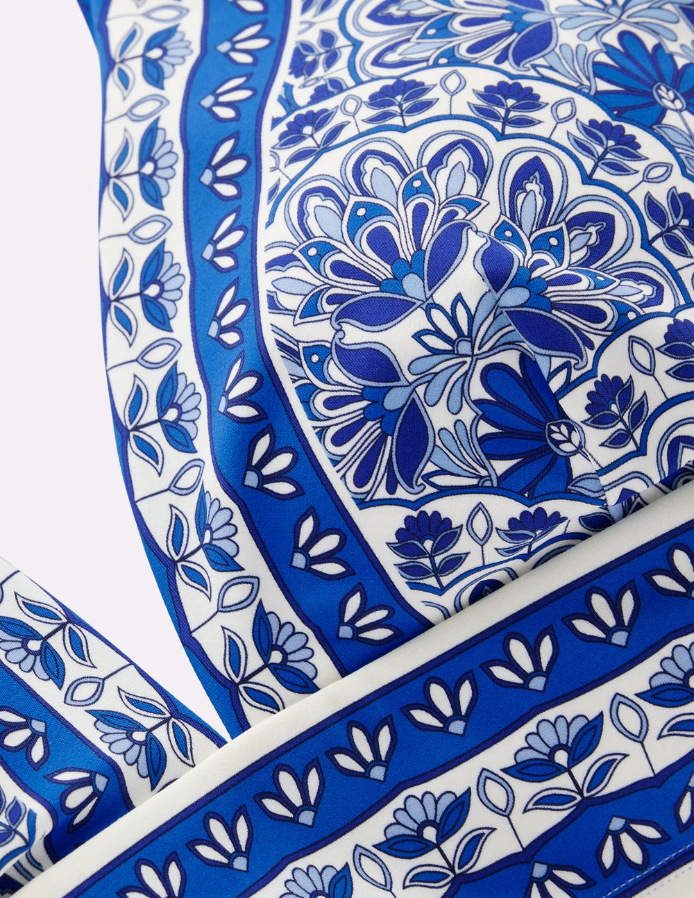 Porto V-neck Bikini Top-Blue. Elaborate Terrace - Image 7