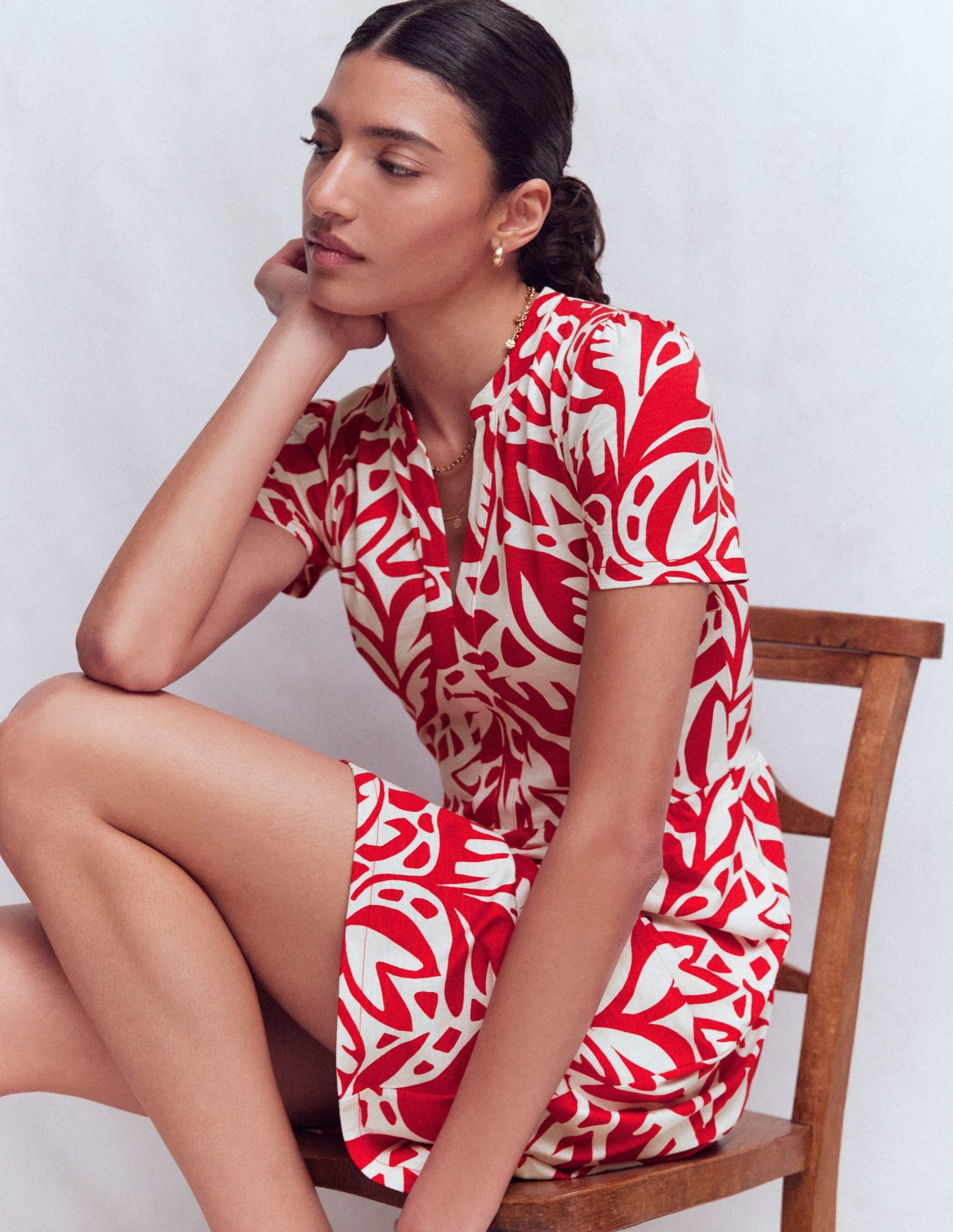 Naomi Short Sleeve Dress-Merida Red. Leafy Cascade Mono