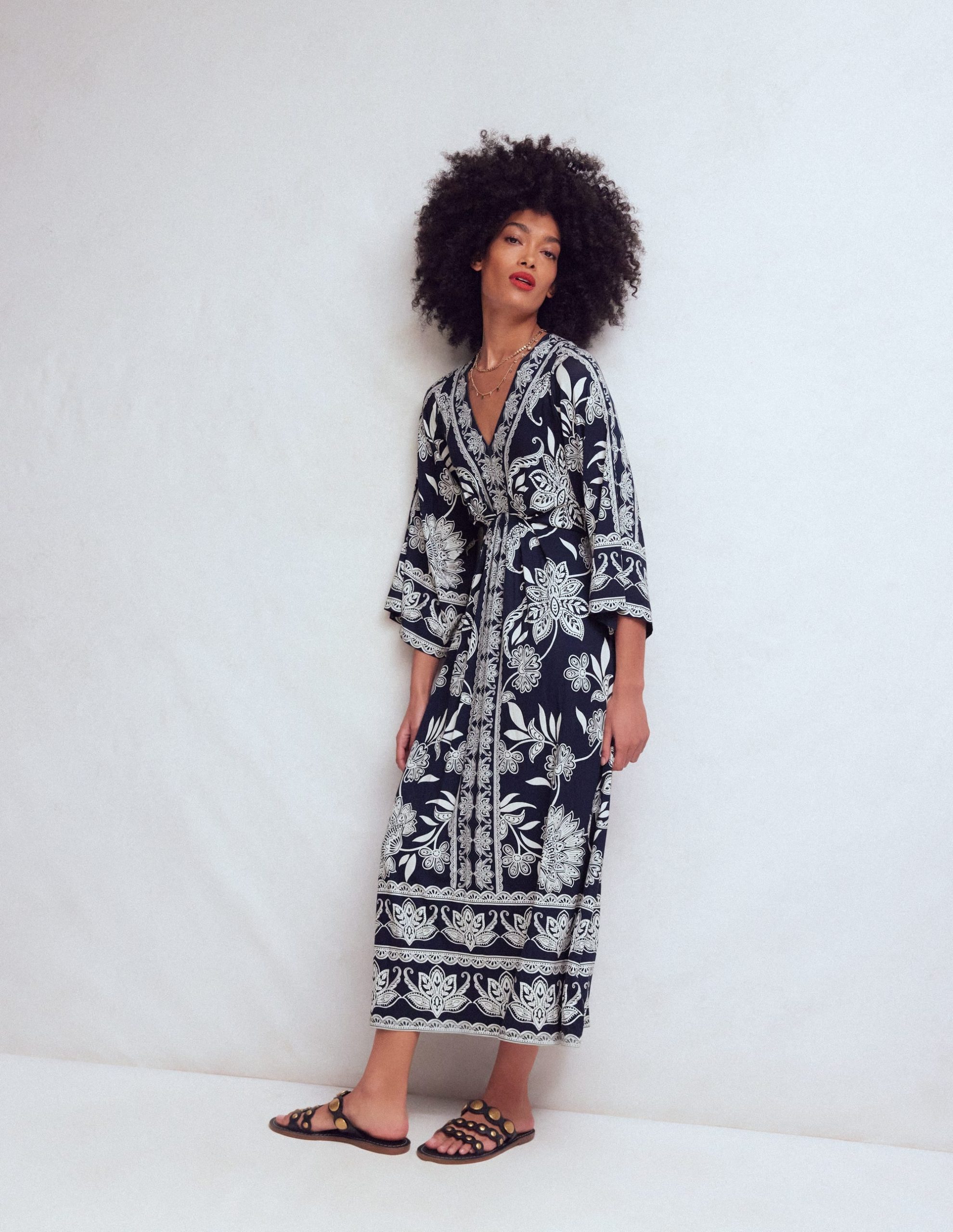 Nell Kimono Midi Jersey Dress-Navy. Elegant Blossom - Image 4