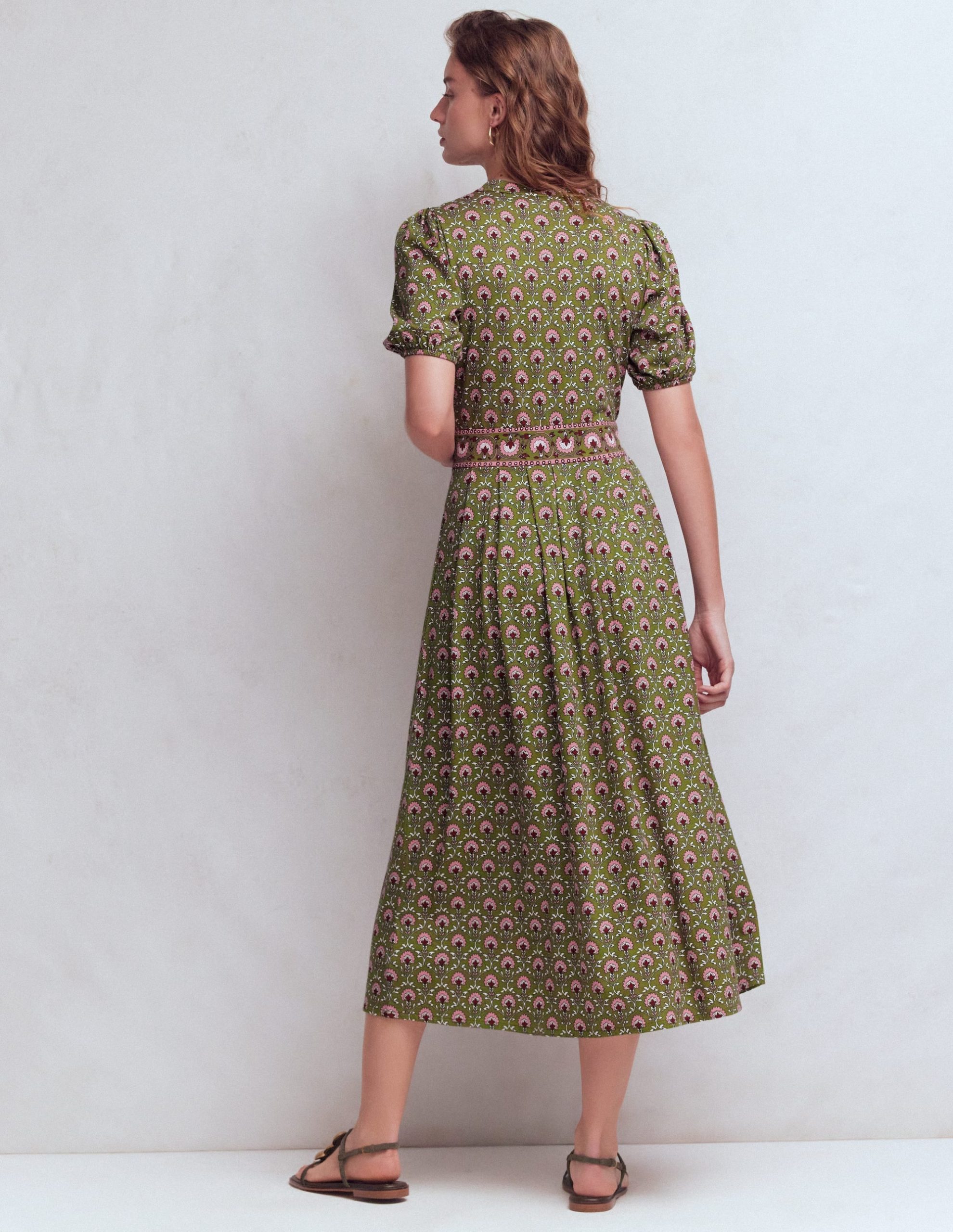 Amber Pleat Jersey Midi Dress-Olive. Flower Lattice - Image 3