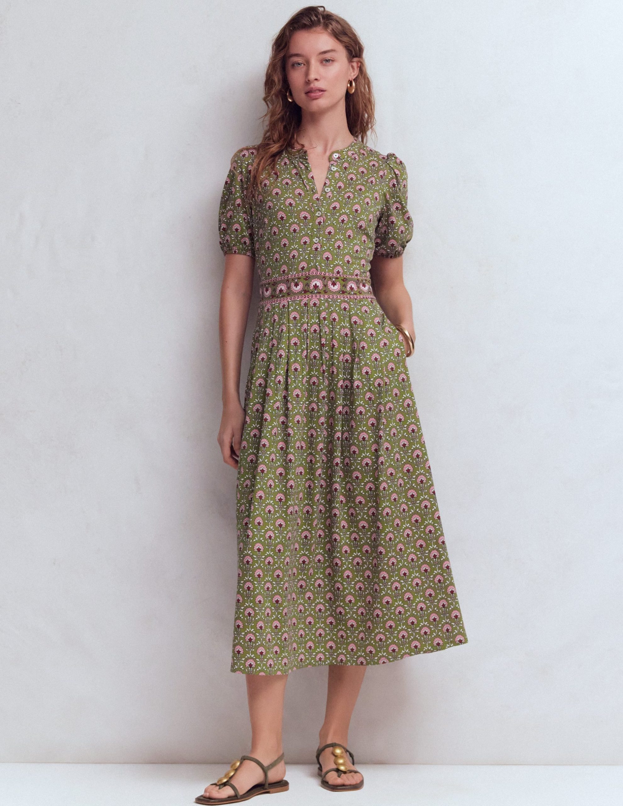 Amber Pleat Jersey Midi Dress-Olive. Flower Lattice