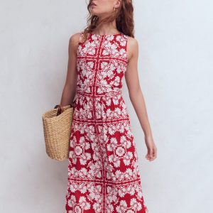 Antonia Jersey Maxi Dress-Rich Chestnut. Botanical Charm